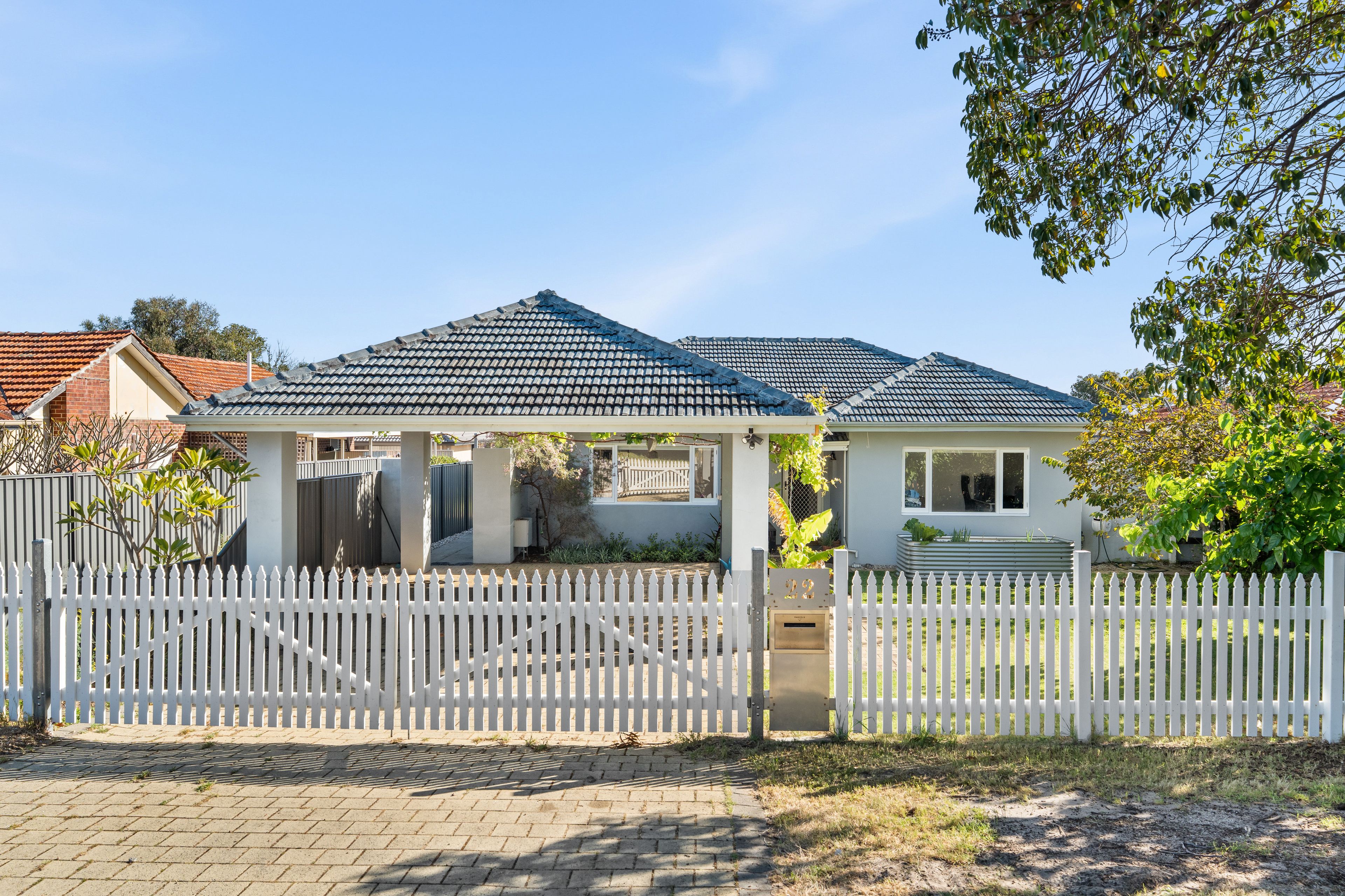 22 Arlunya Avenue — photo 16 of 16