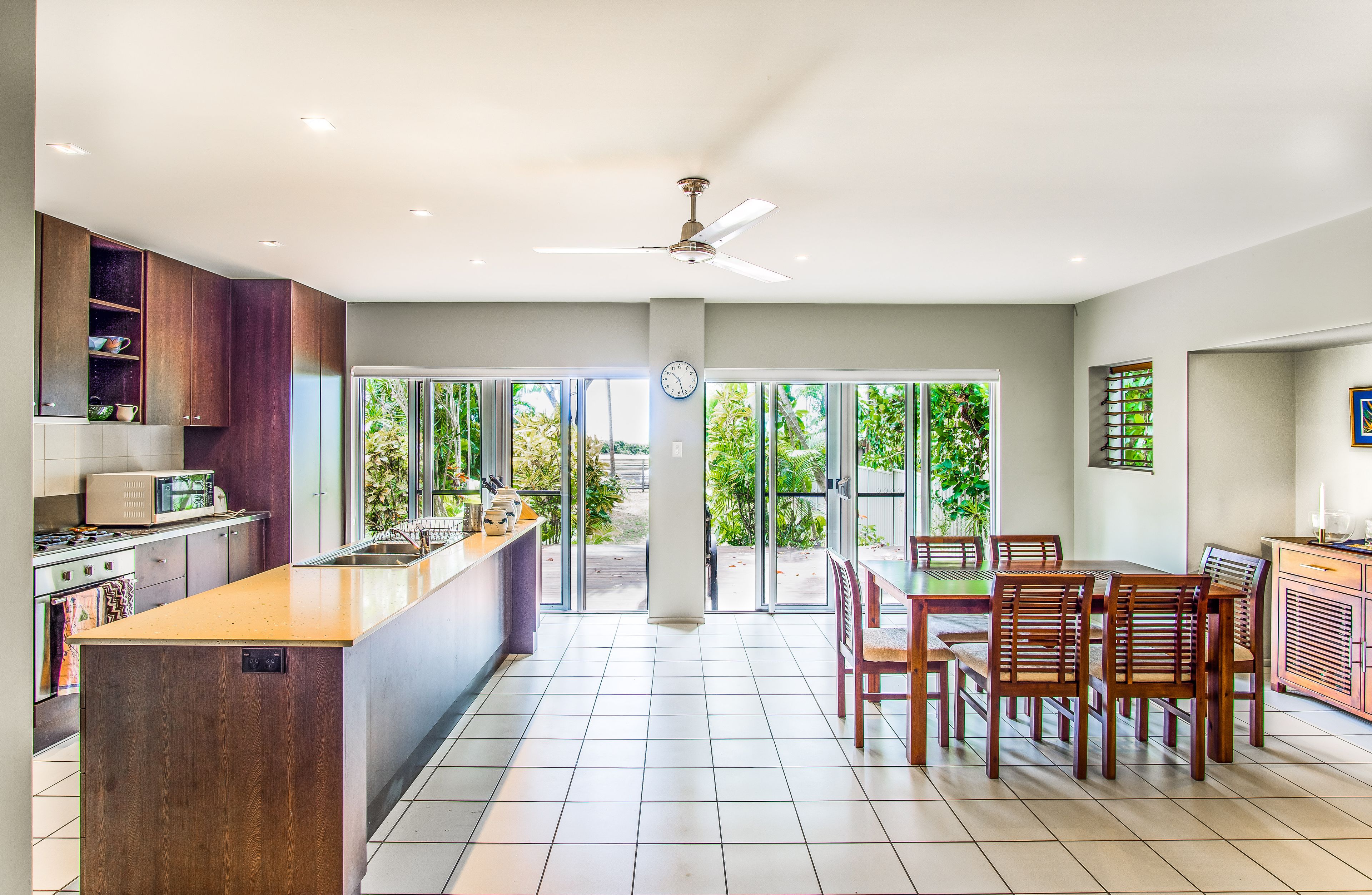 35 Arlington Esplanade, Clifton Beach, QLD 4879