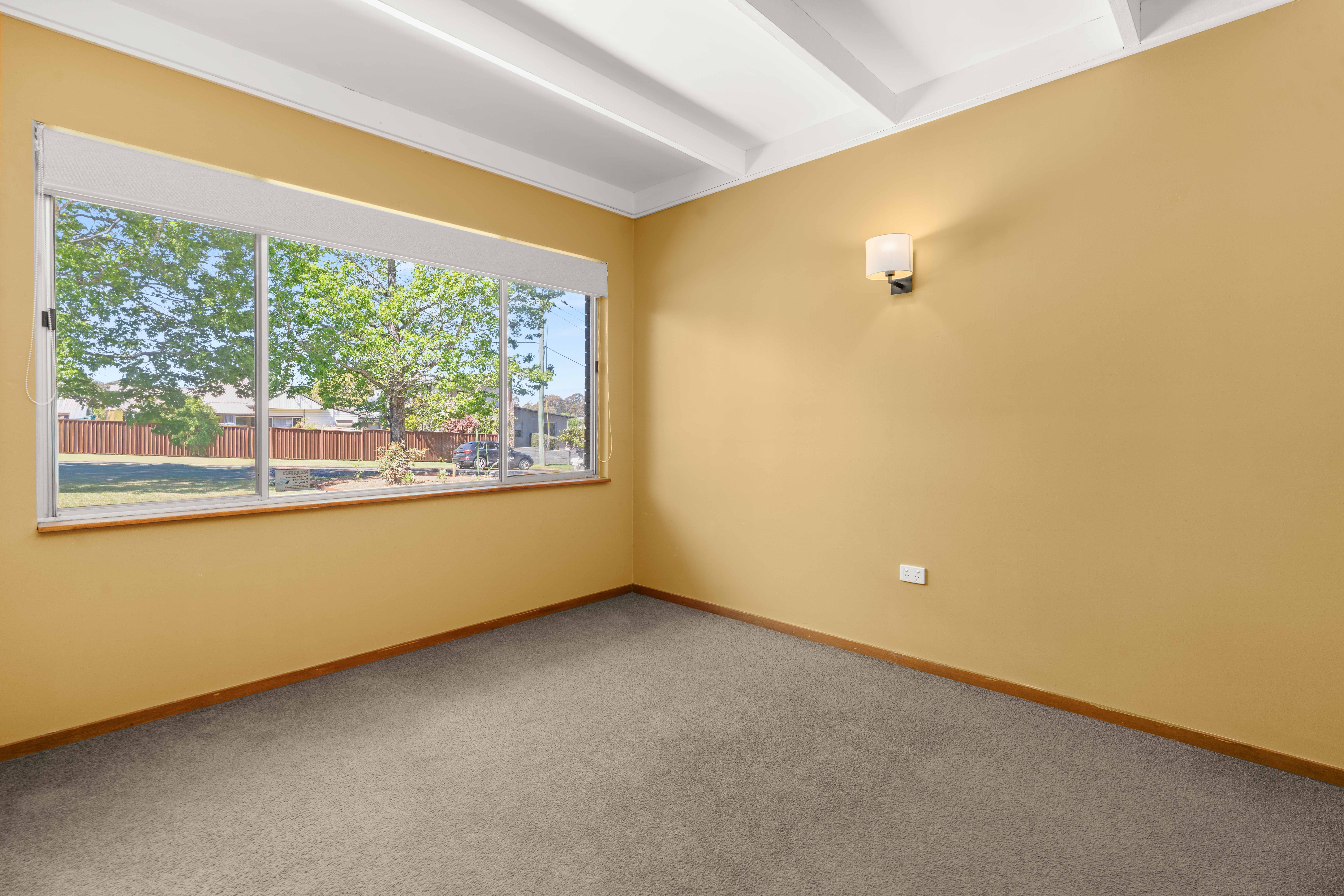 153 Osborne Street — photo 8 of 22