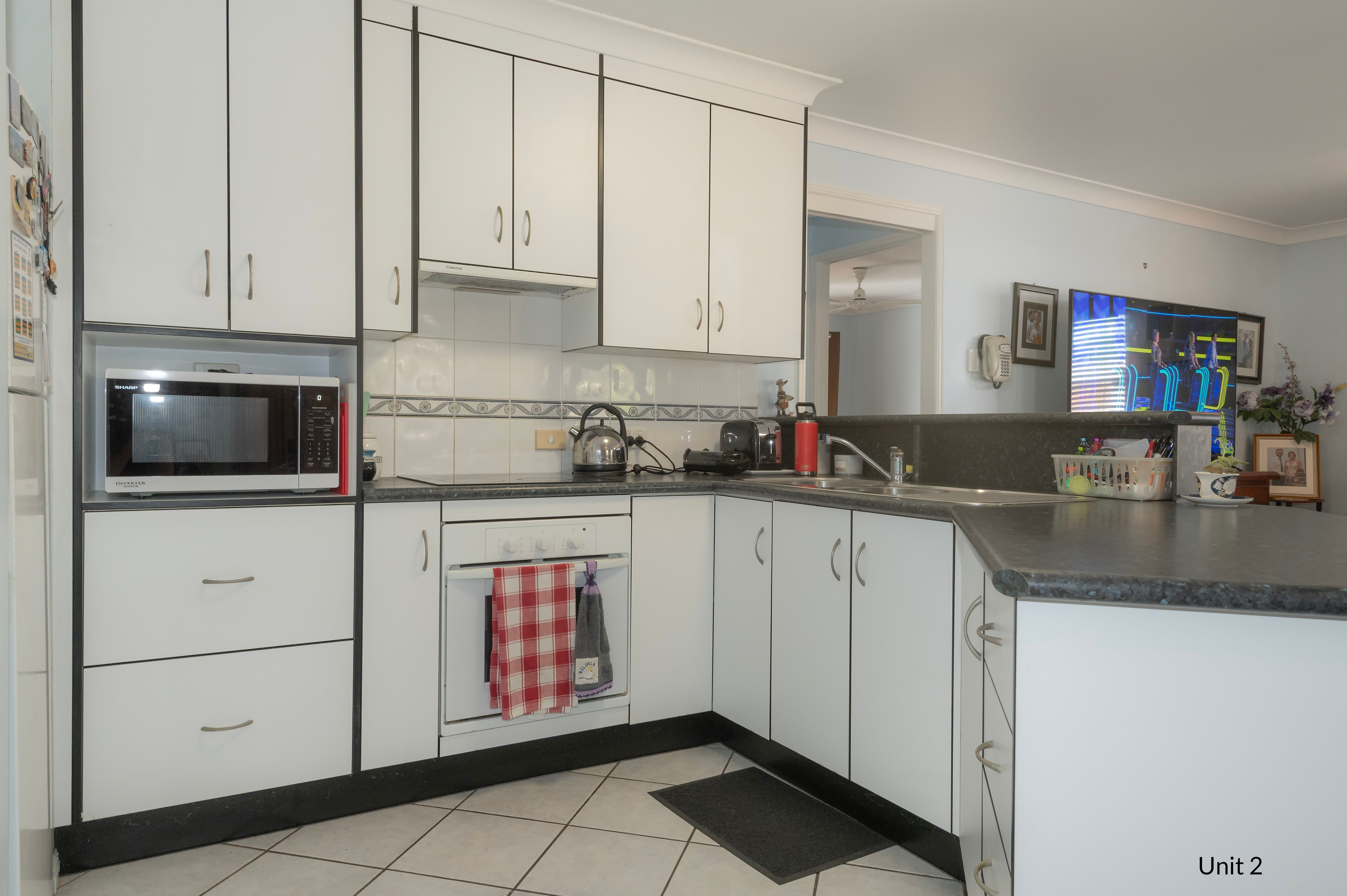 6 Woolein Crescent — photo 13 of 22