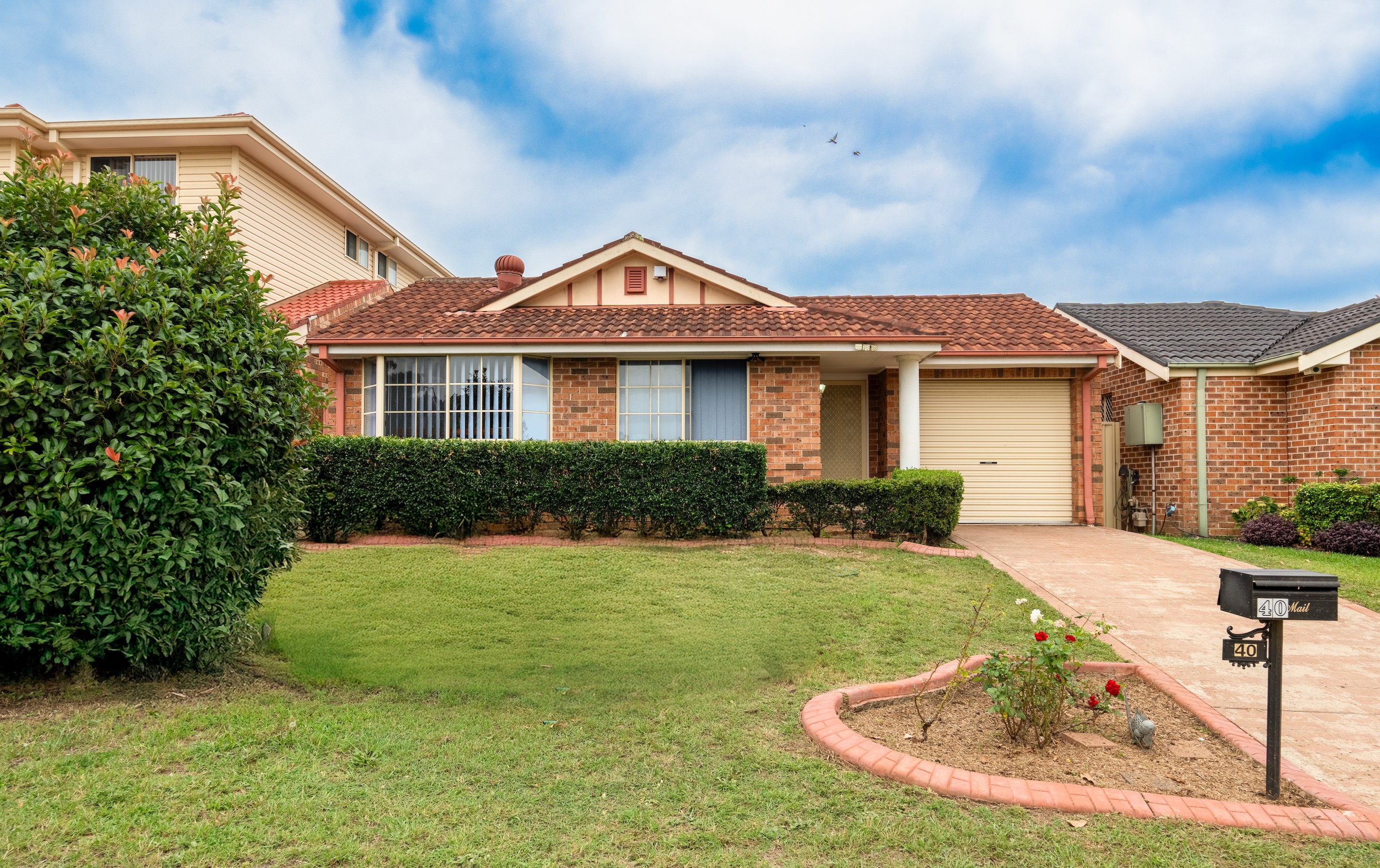 40 Hyacinth Avenue, Macquarie Fields, NSW 2564