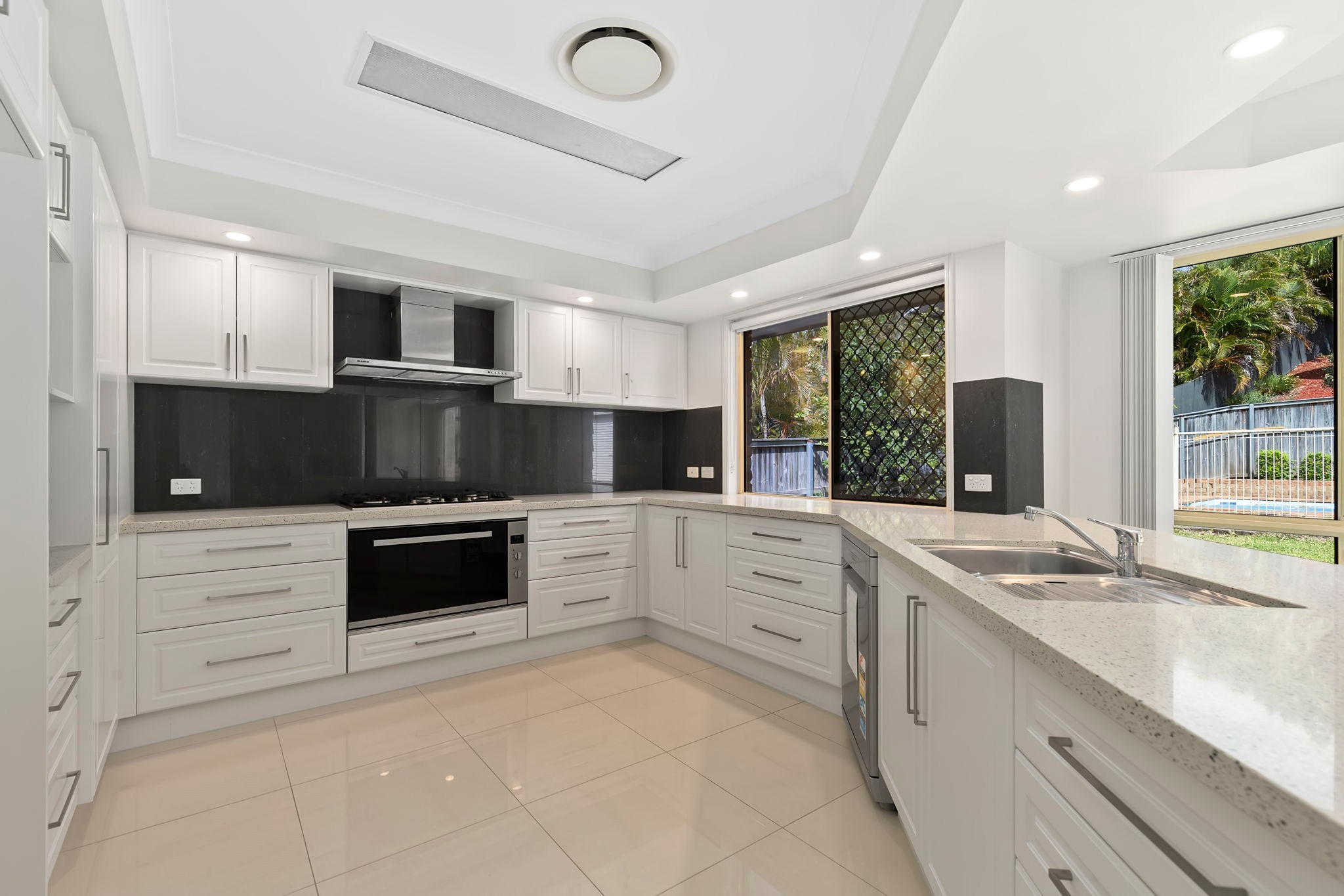 72 Banbury Street, Carina, QLD 4152