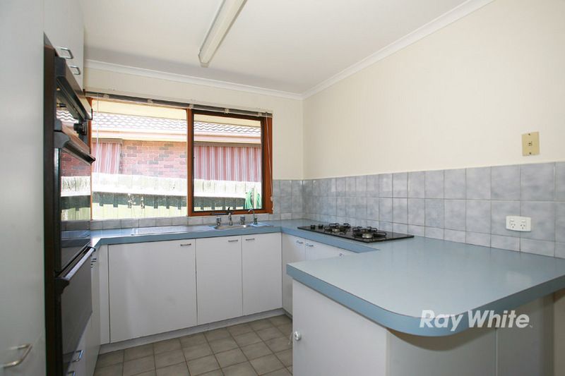 3 Walnut Court, Cranbourne North, VIC 3977