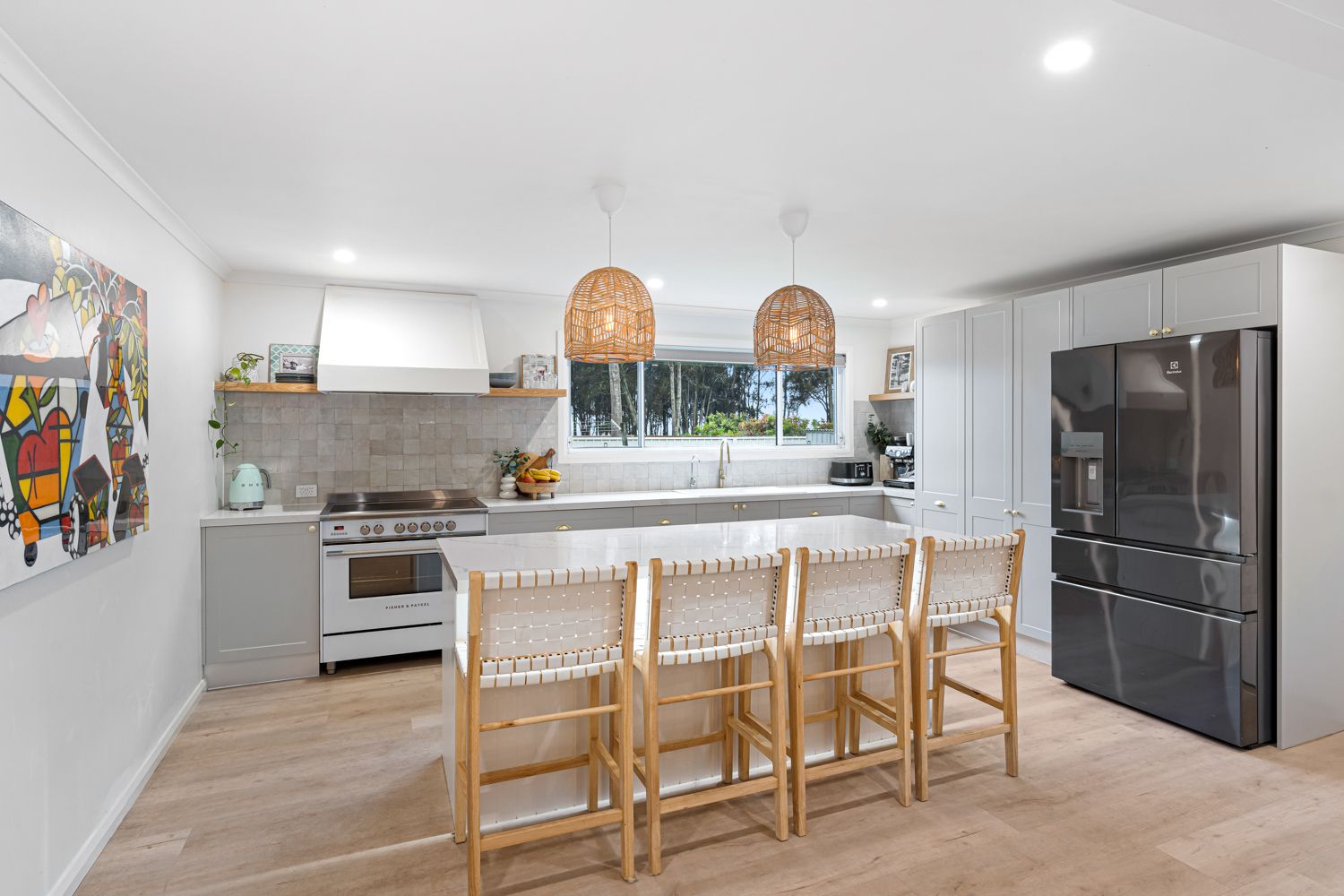 8 Adelaide Street, Killarney Vale, NSW 2261 Sold House Ray White