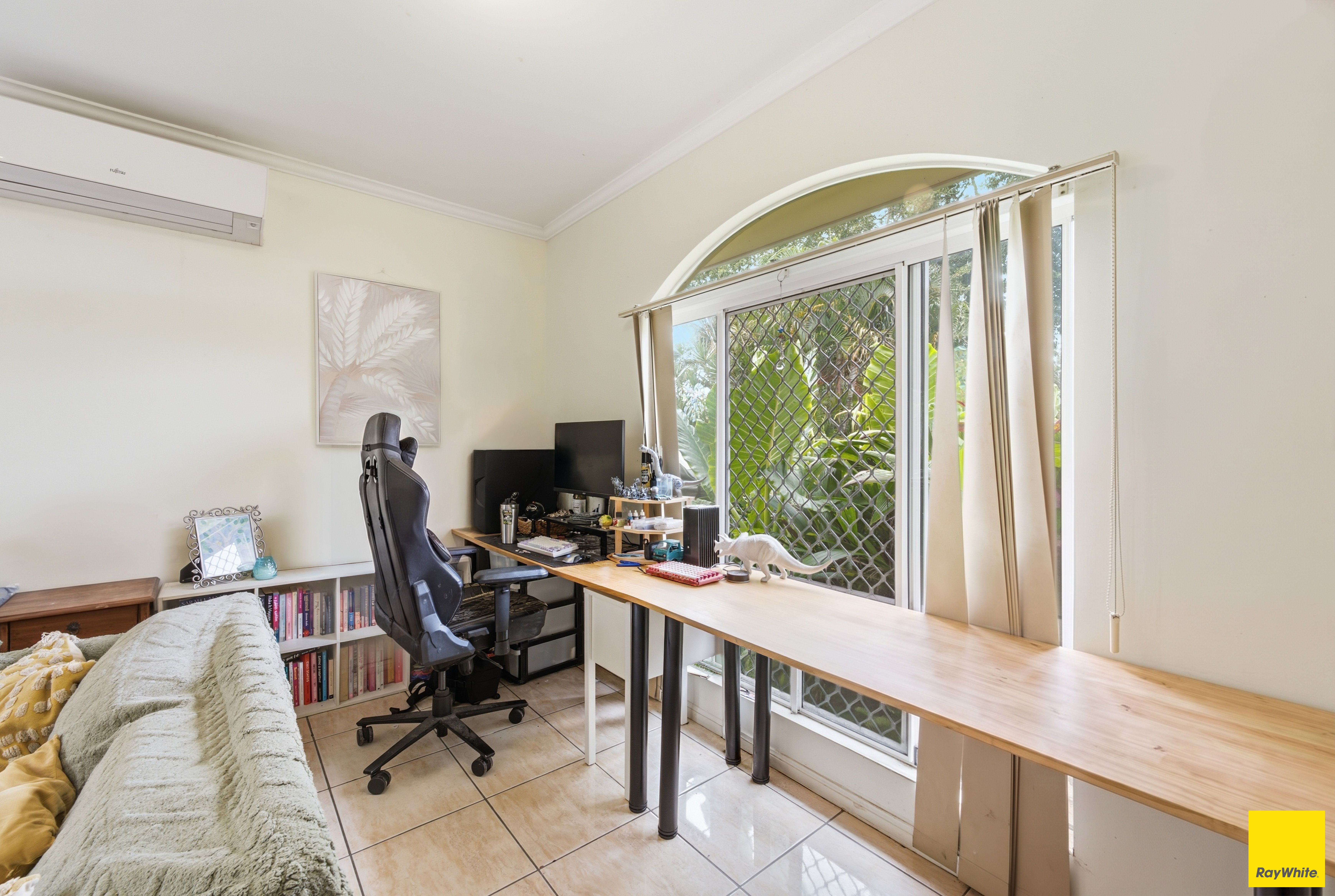 12 Moore Road — photo 5 of 16