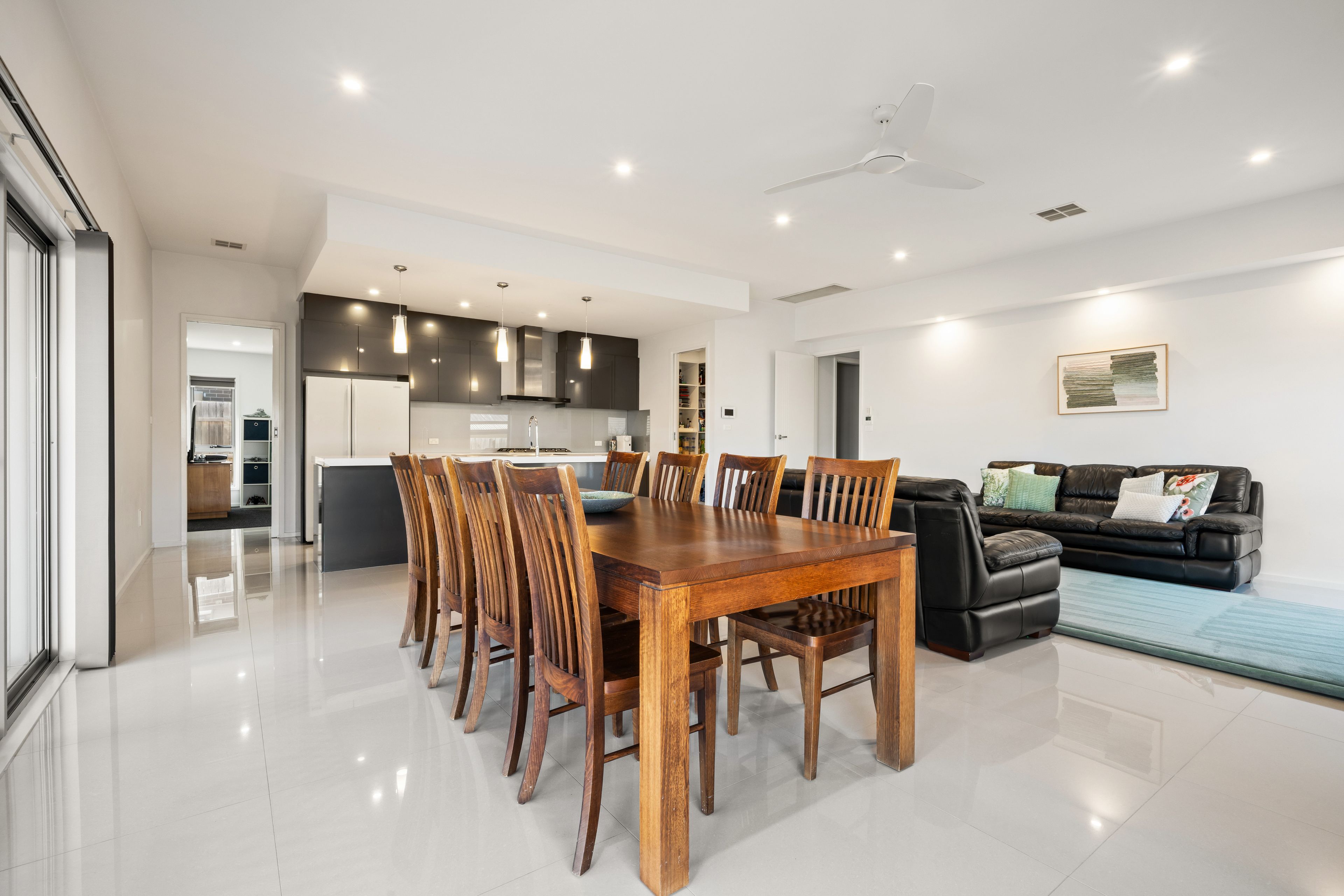 39 Casilda Street — photo 11 of 25