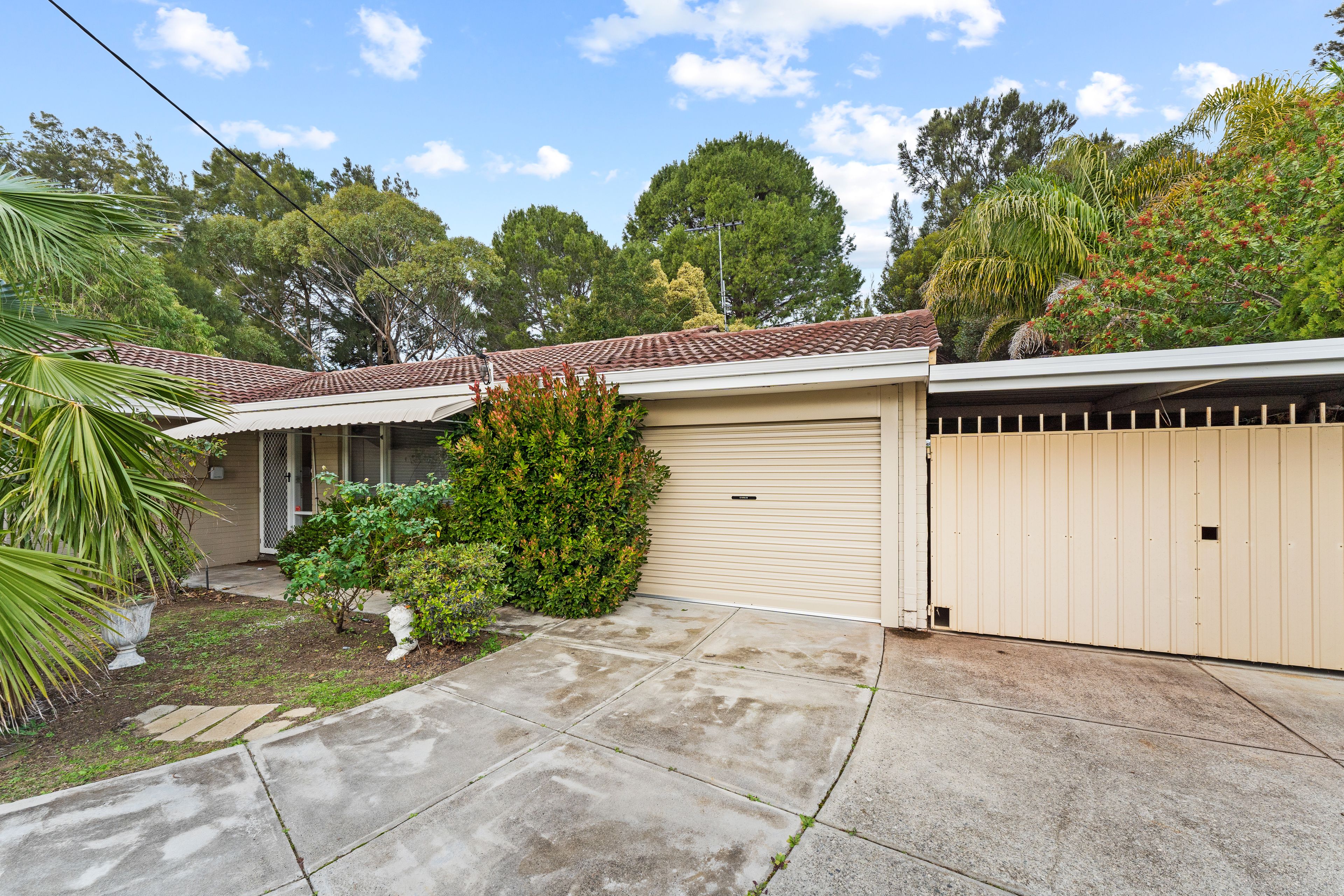 16 Kingallon Court, Rockingham, WA 6168