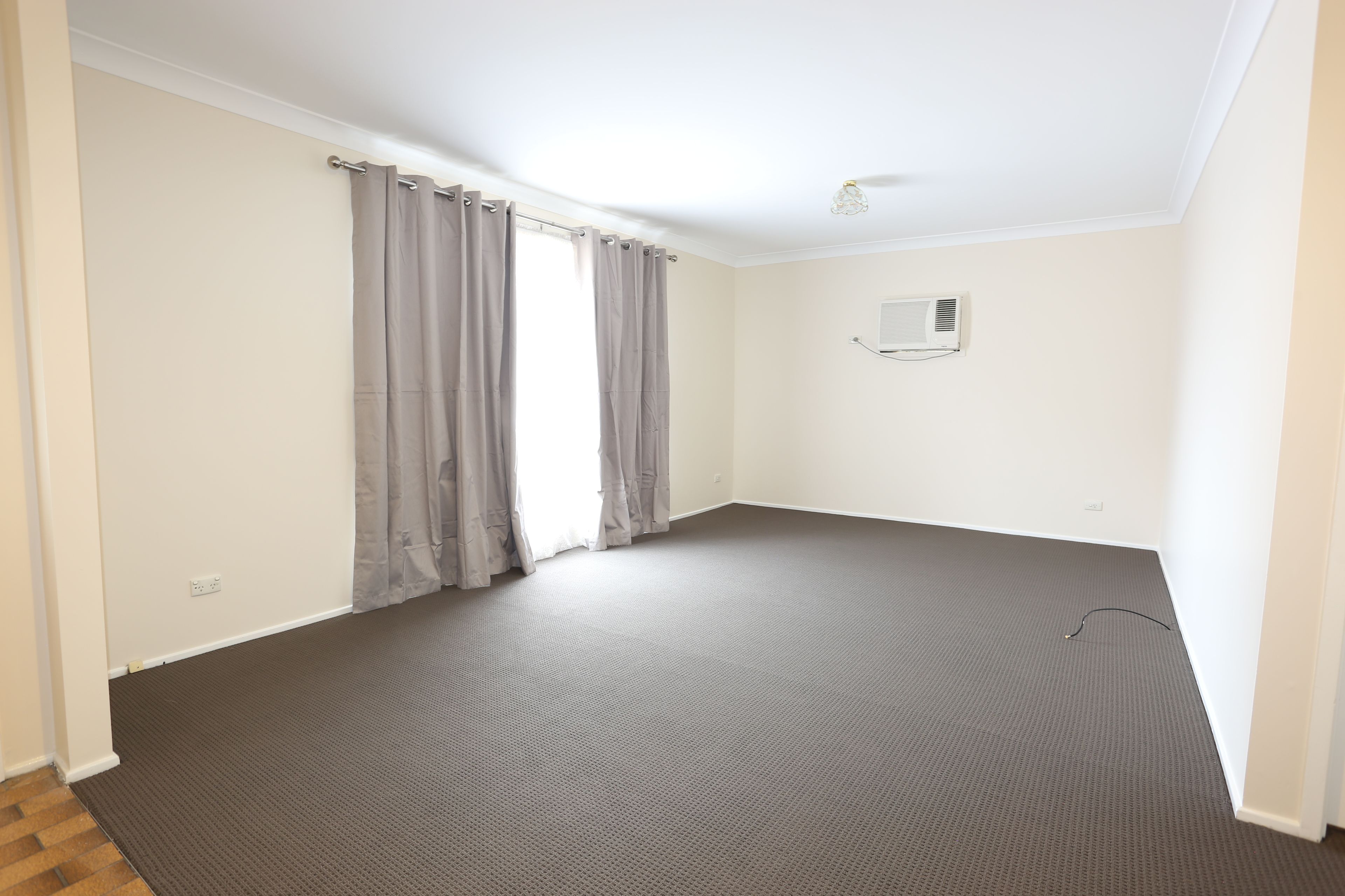 33 Gandell Crescent, South Penrith, NSW 2750