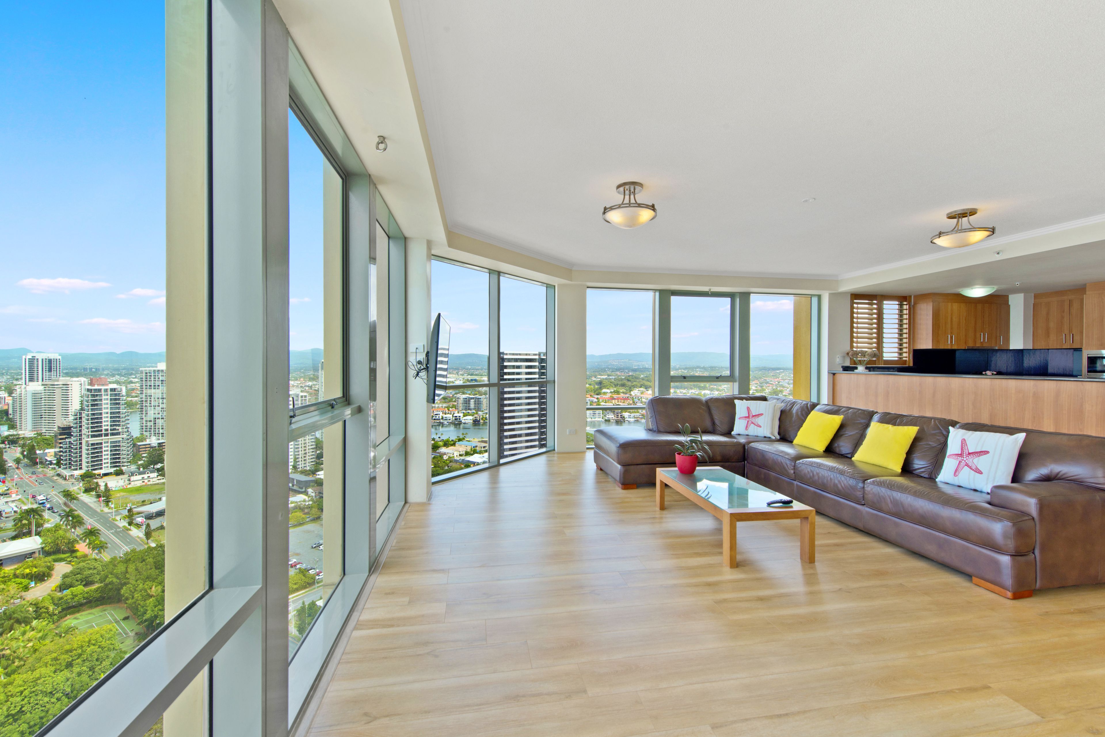 2905/3400-3420 Surfers Paradise Boulevard — photo 5 of 20
