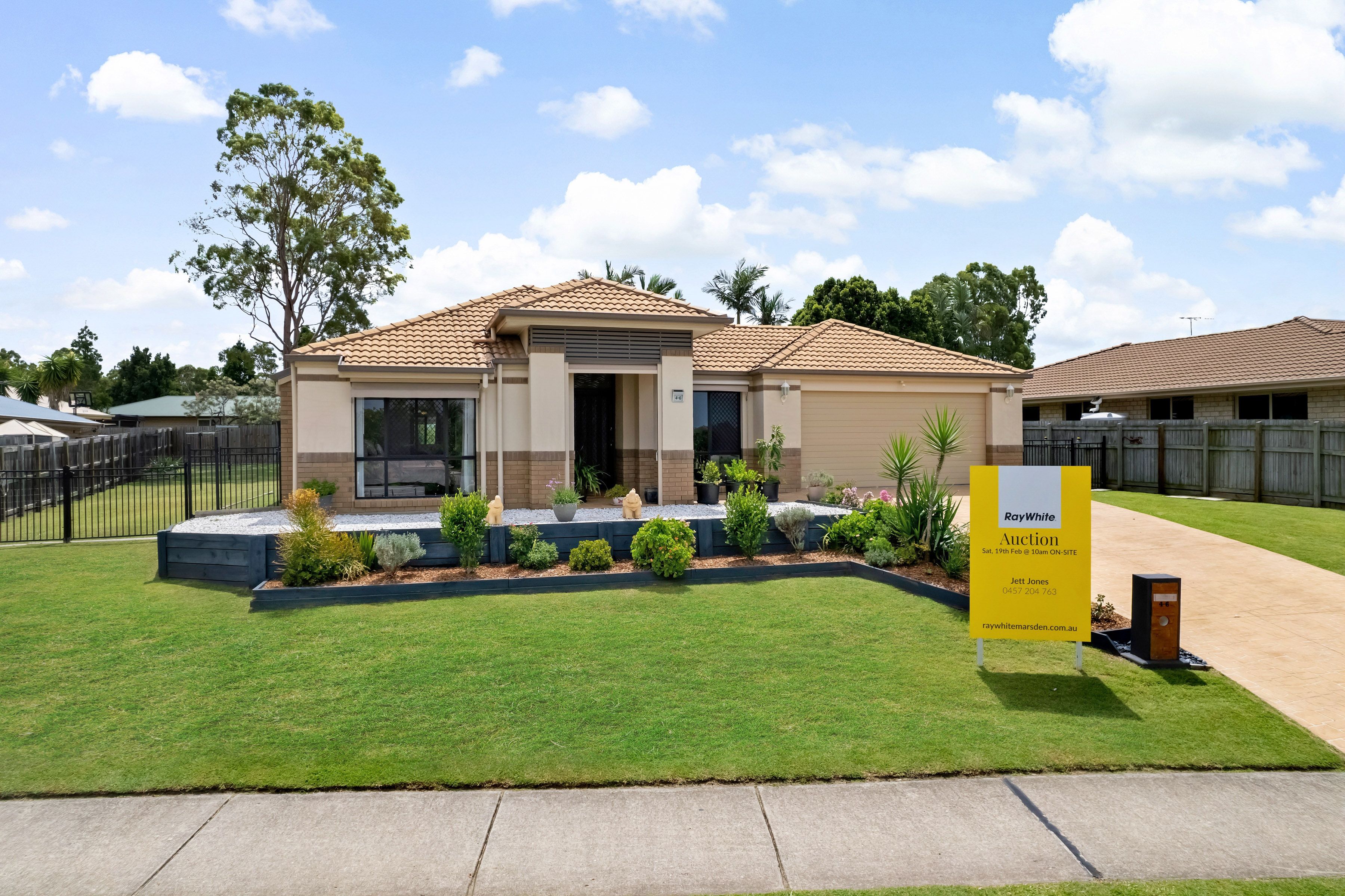4-6 Creekside Crescent, FLAGSTONE QLD 4280