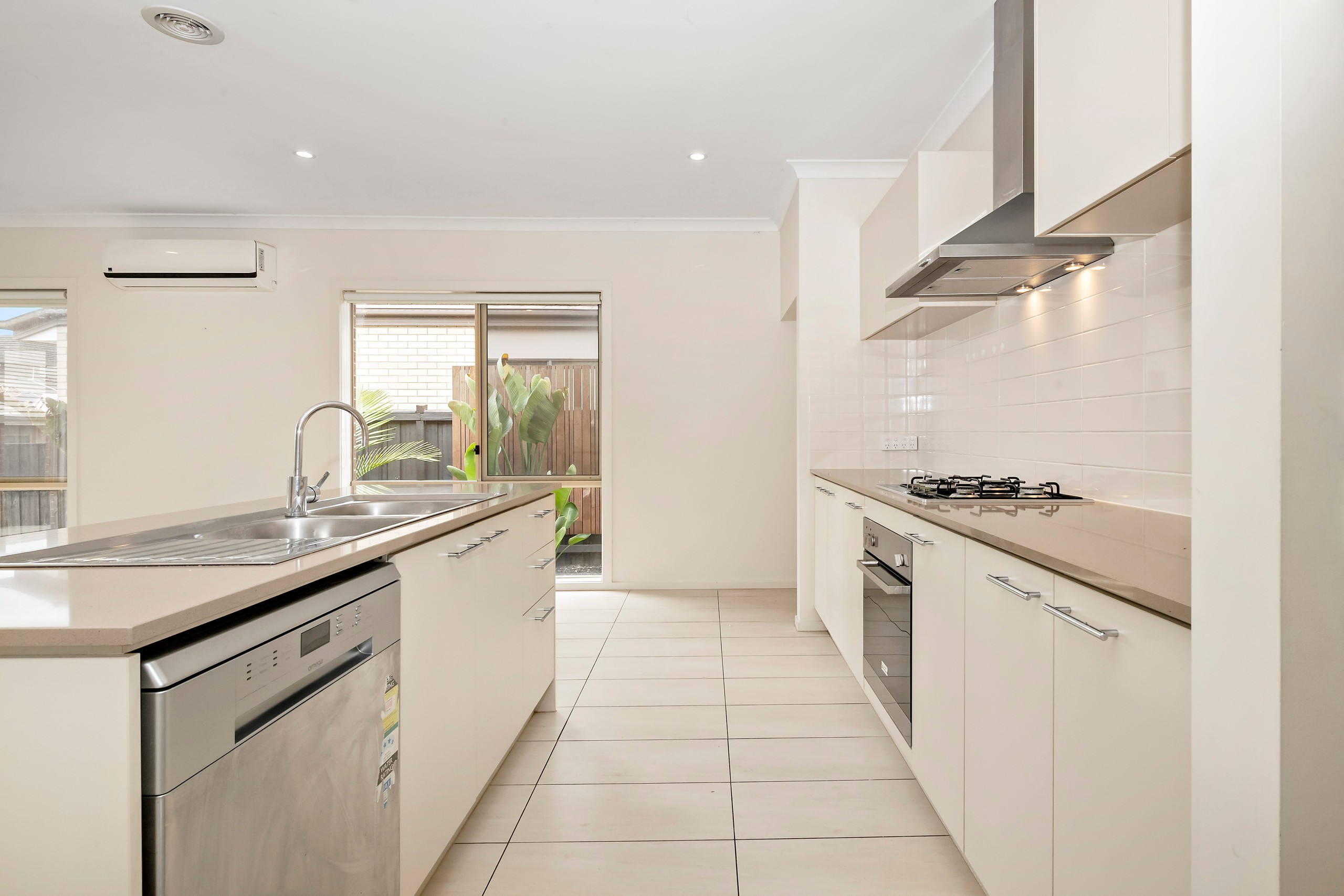 6 Merlin Views, Doreen, VIC 3754