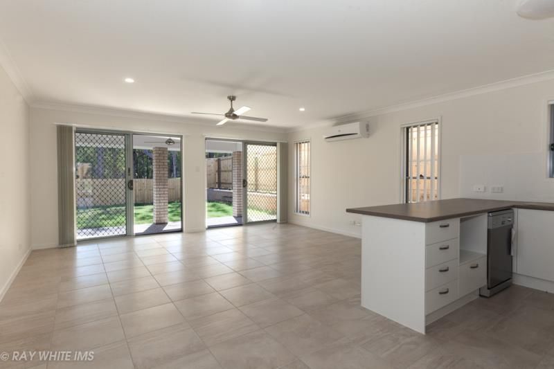 19 Milbrook Crescent, Pimpama, QLD 4209