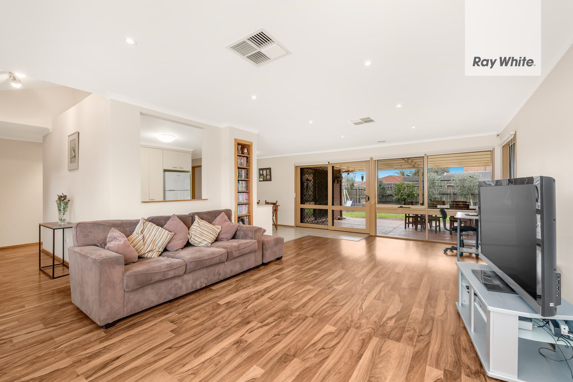 45 Konrads Crescent, Mill Park, VIC 3082