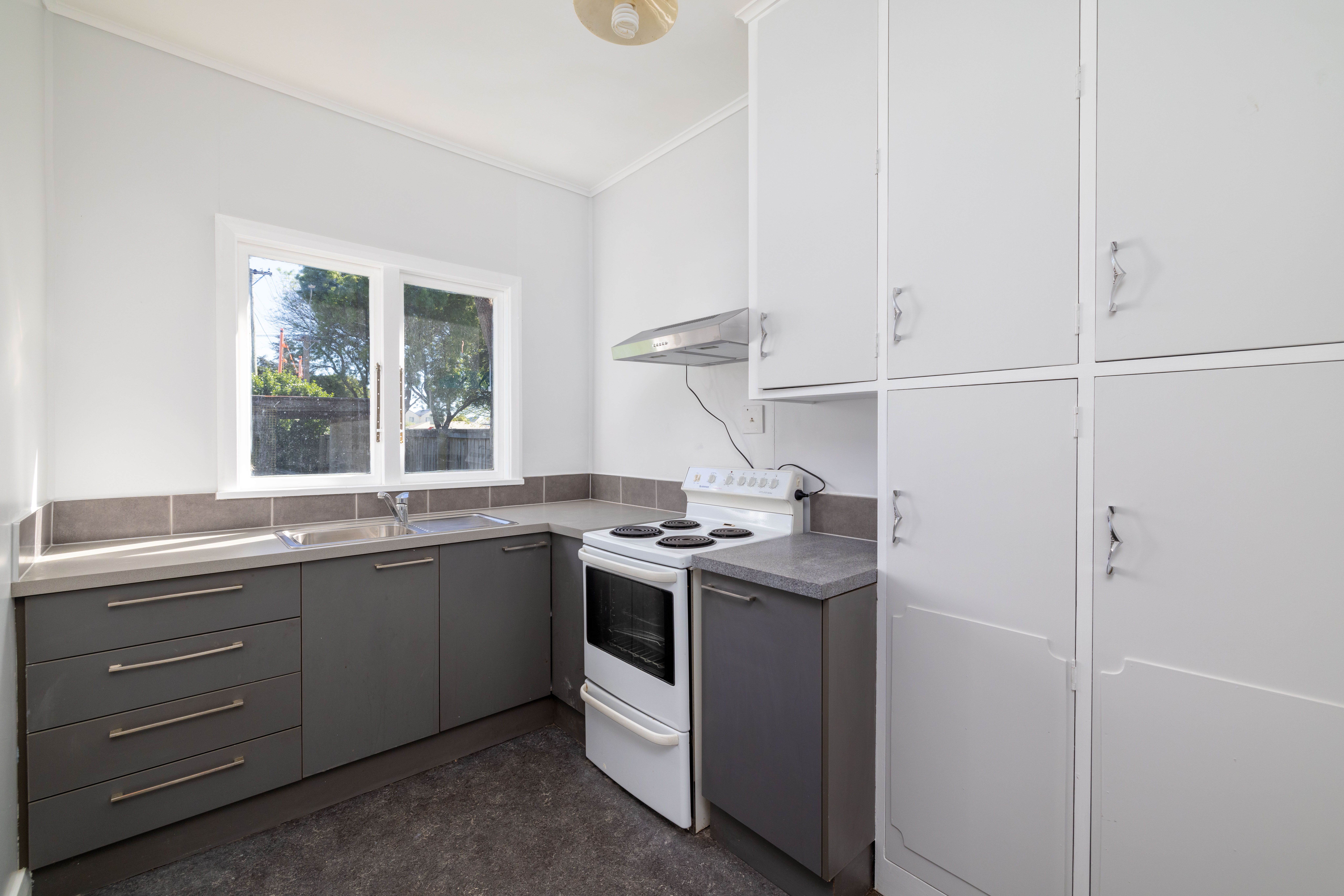 1/500 Hereford Street, Linwood, Christchurch City