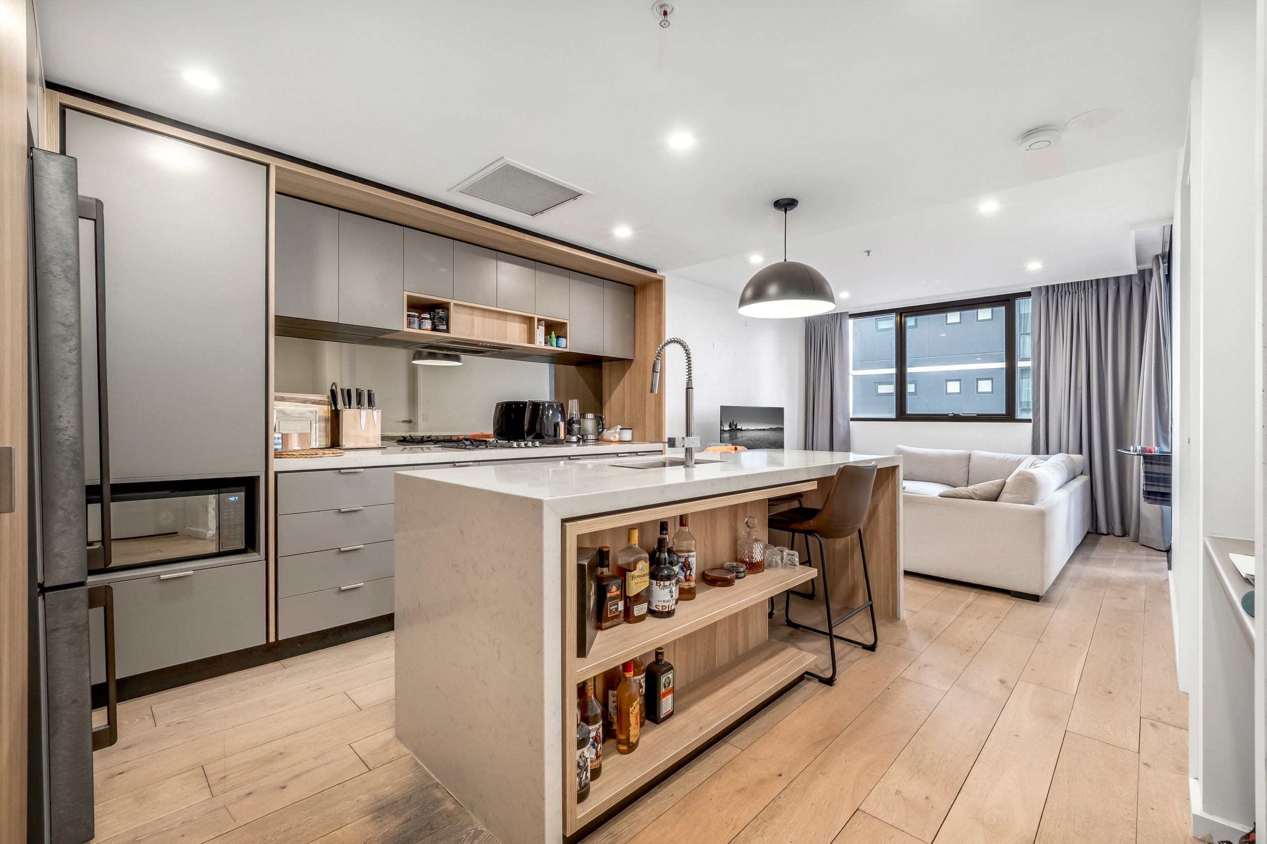 1109/17 Deshon Street, Woolloongabba, QLD 4102