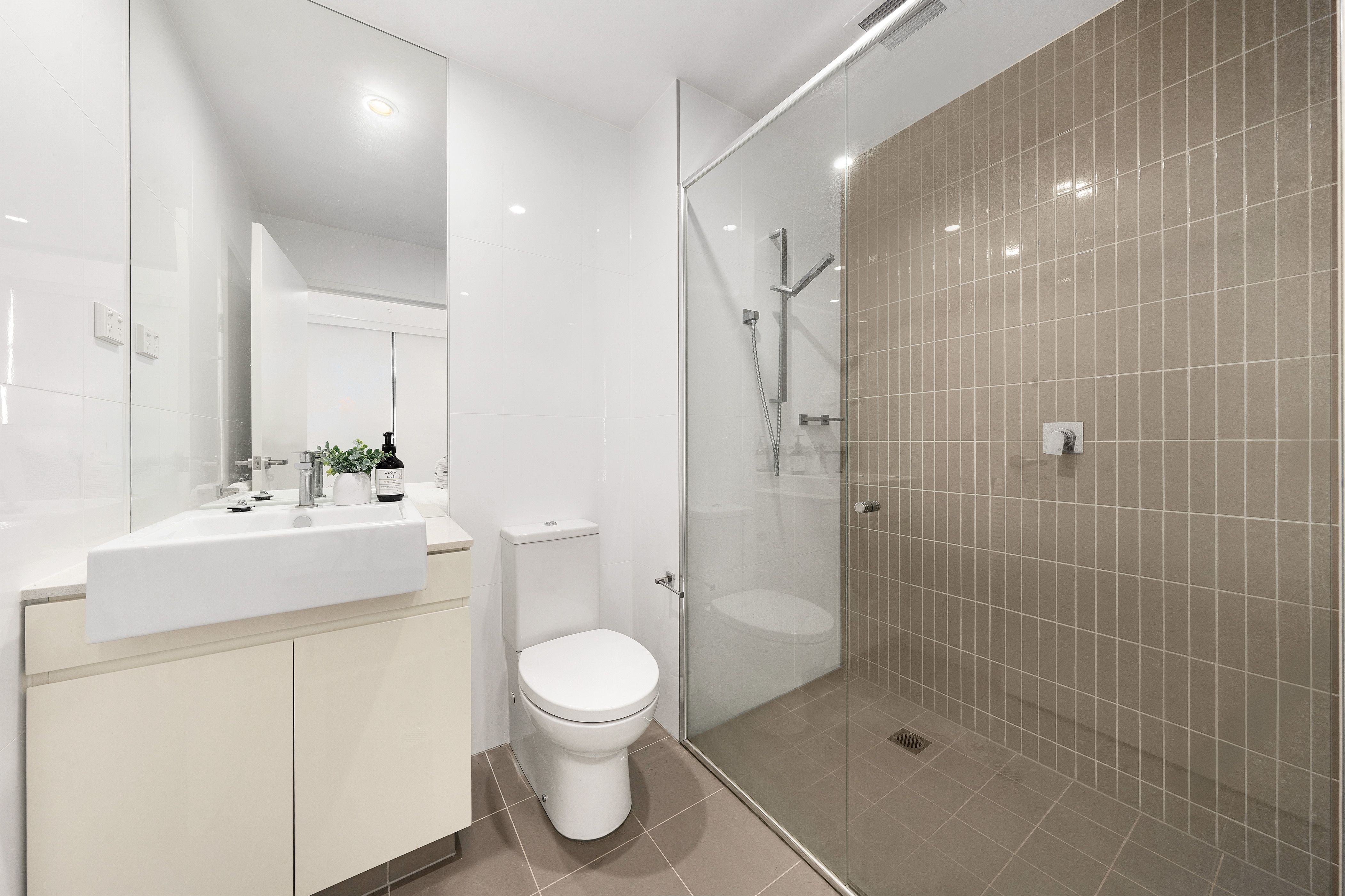 706/69 Albert Avenue — photo 10 of 17