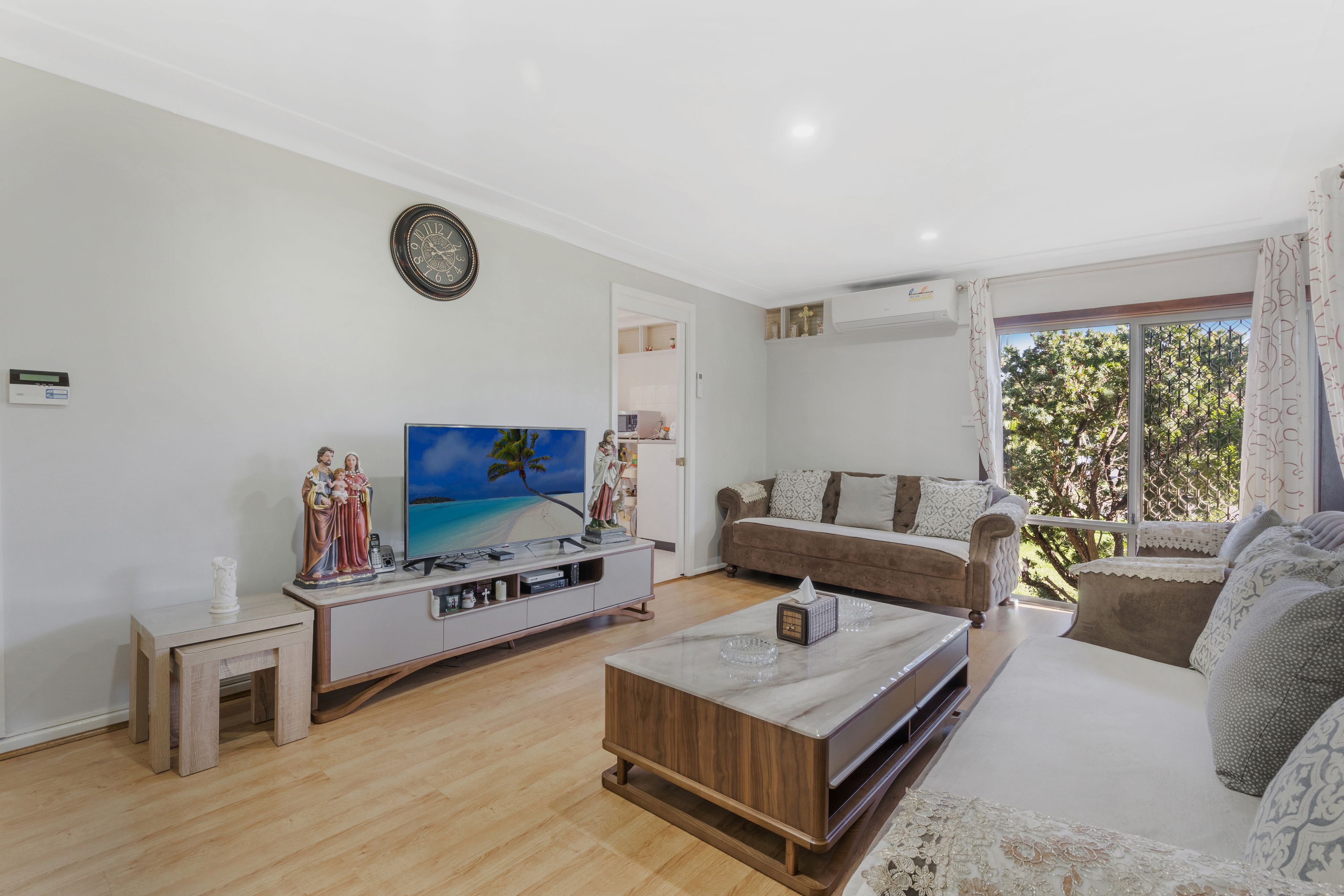 5 & 5A Savery Place, FAIRFIELD WEST, NSW 2165