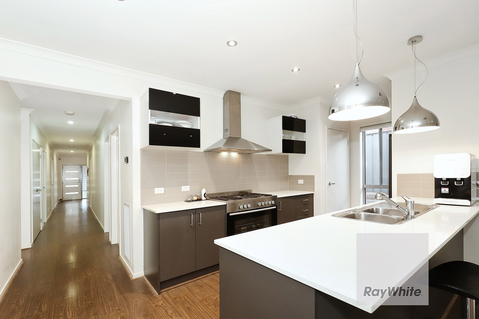 402 Grand Boulevard, Craigieburn, VIC 3064