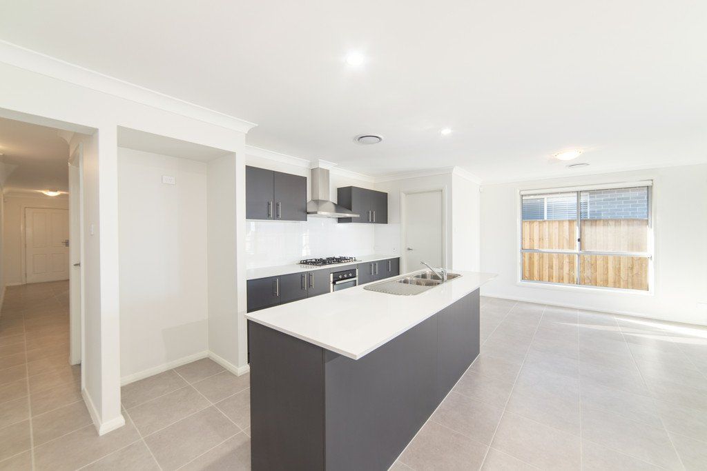 106 Arrowtail Street, CHISHOLM, NSW 2322