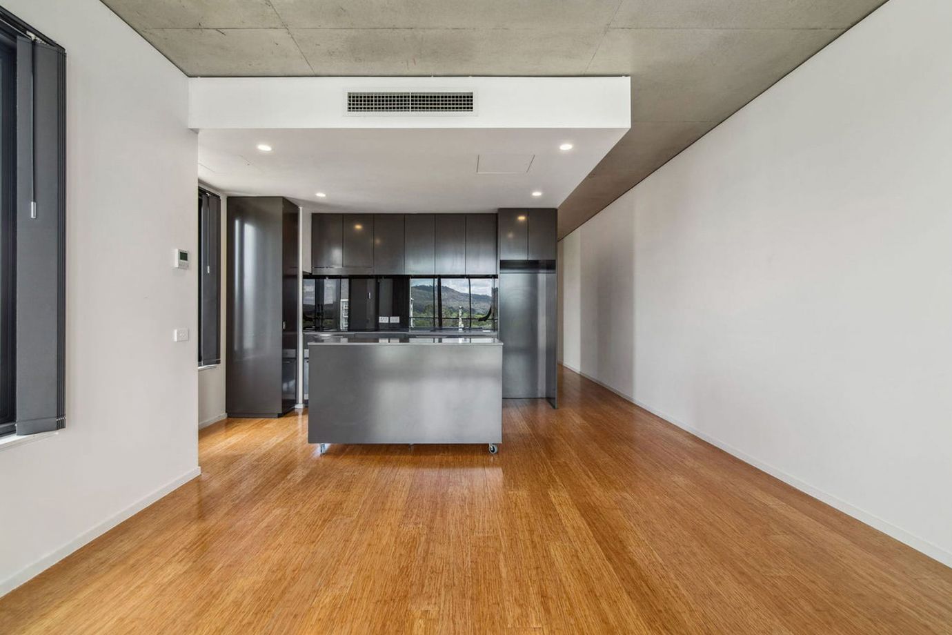 809/241 Northbourne Avenue — photo 3 of 9