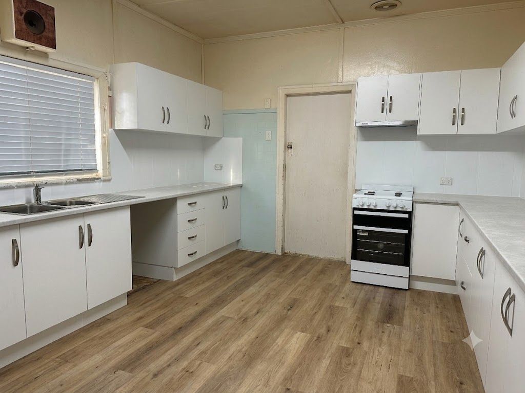 34 Murray Street, Pittsworth, QLD 4356