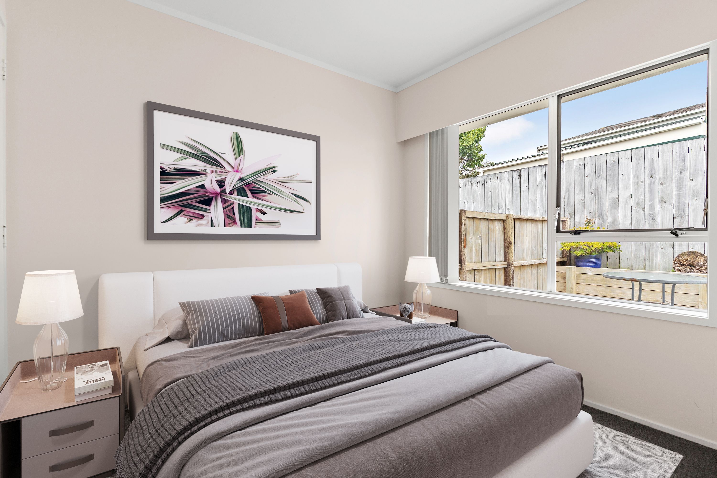 2/1 Flagstaff Place, Massey, Waitakere City