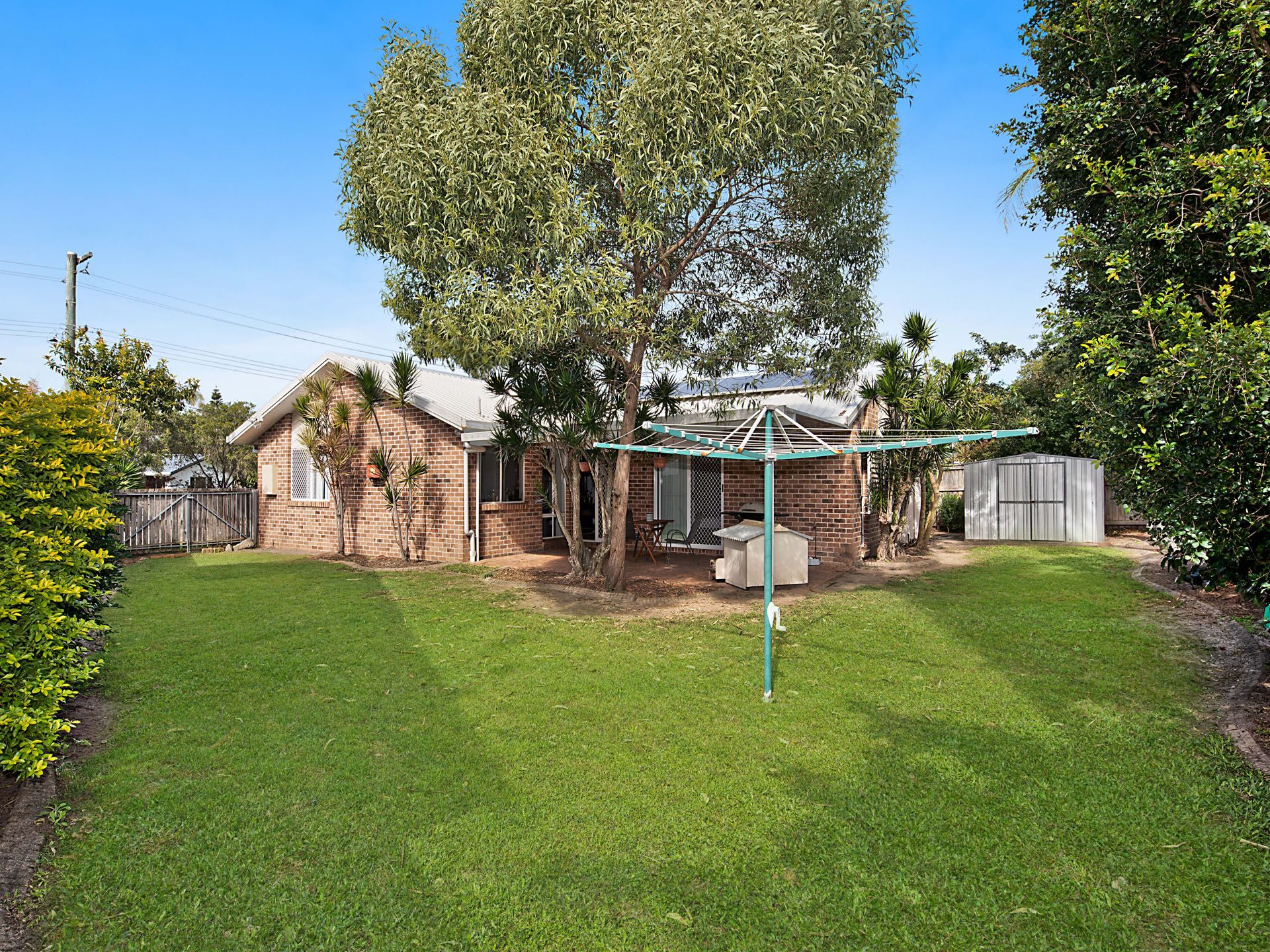 234 Oceanic Drive — photo 10 of 12