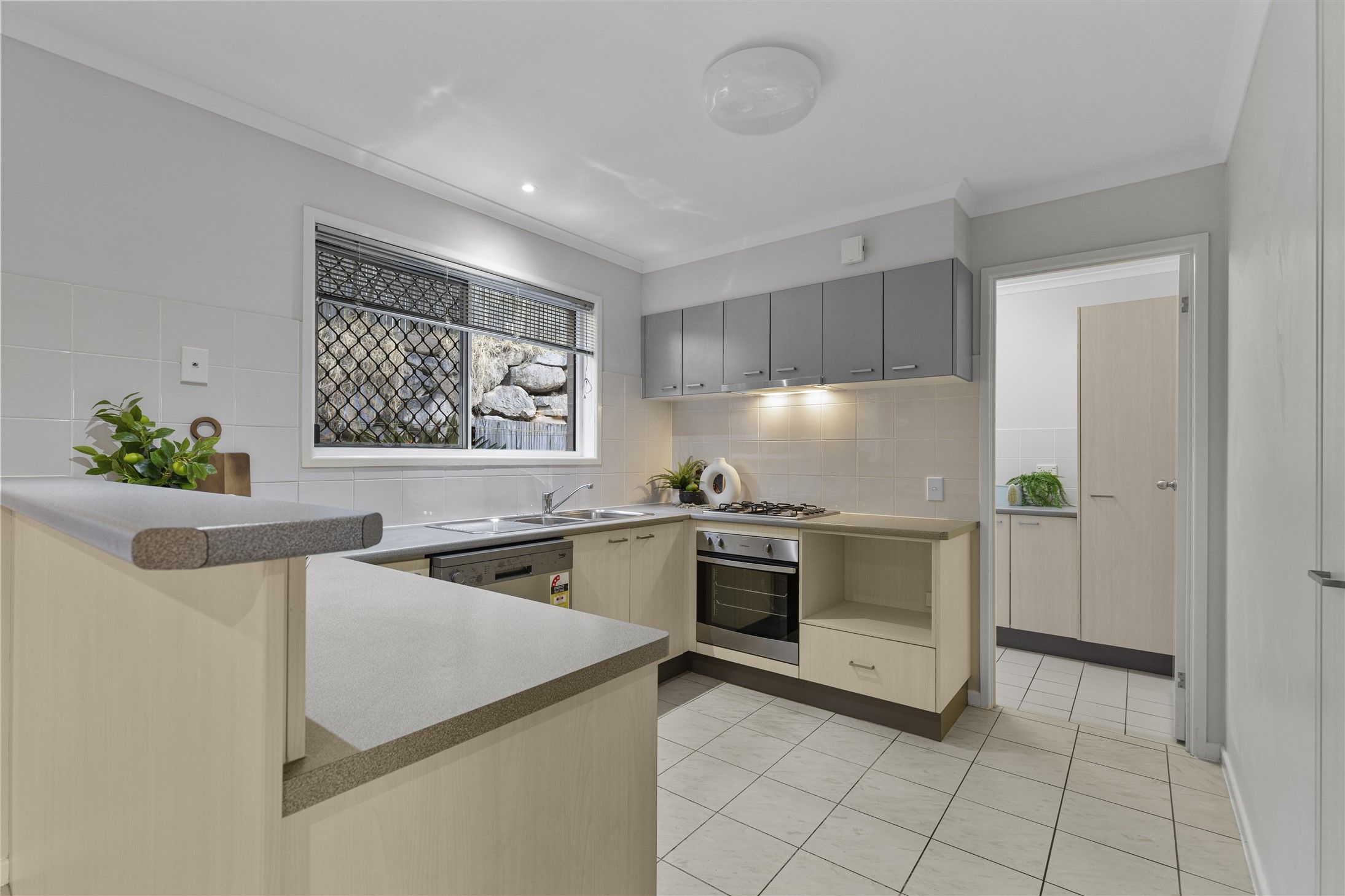 15/146 Frasers Road — photo 7 of 17