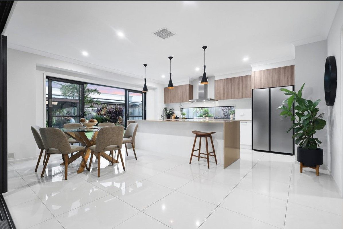 15 Newton Street — photo 5 of 22