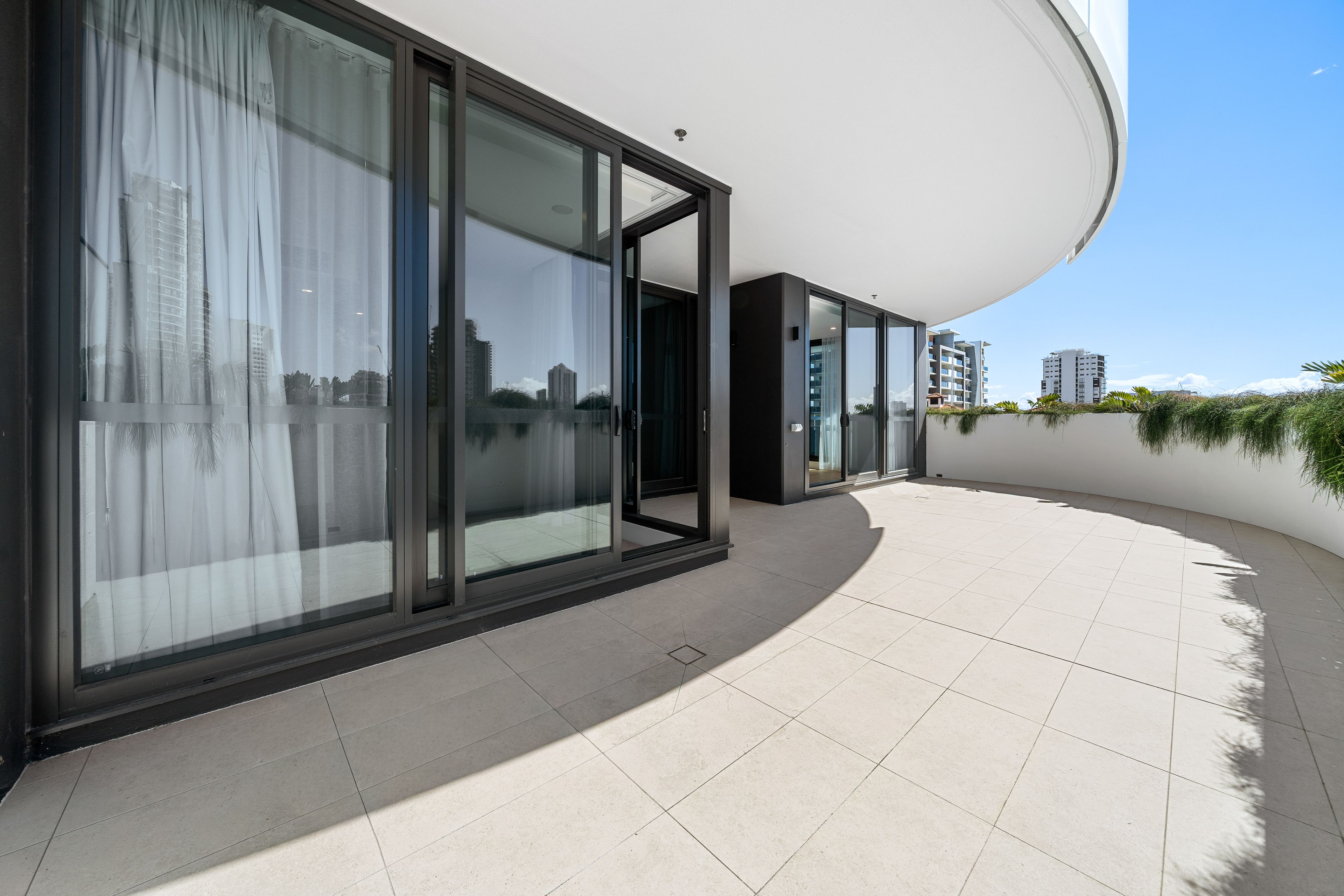 202/42 Stanhill Drive — photo 15 of 25