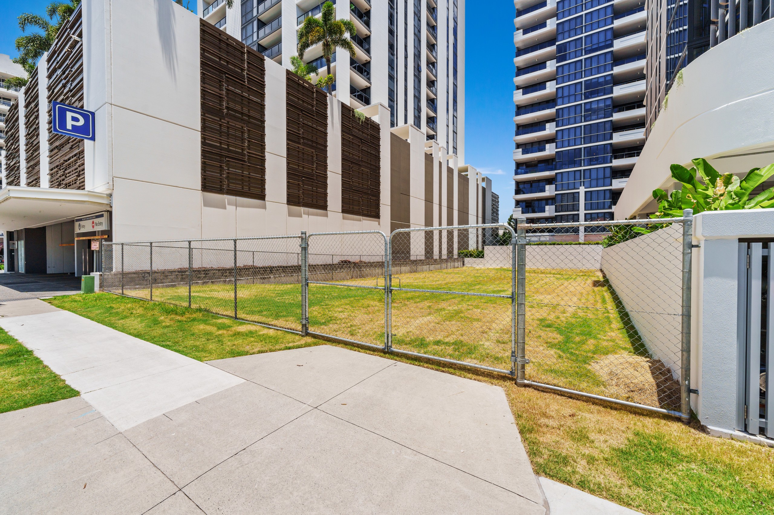 6 Jubilee Avenue, Broadbeach, QLD 4218