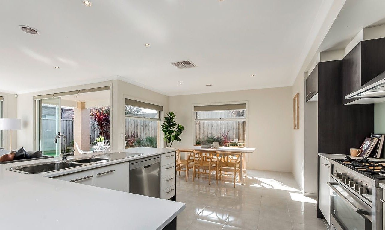 11 Shoaling Drive — photo 10 of 15