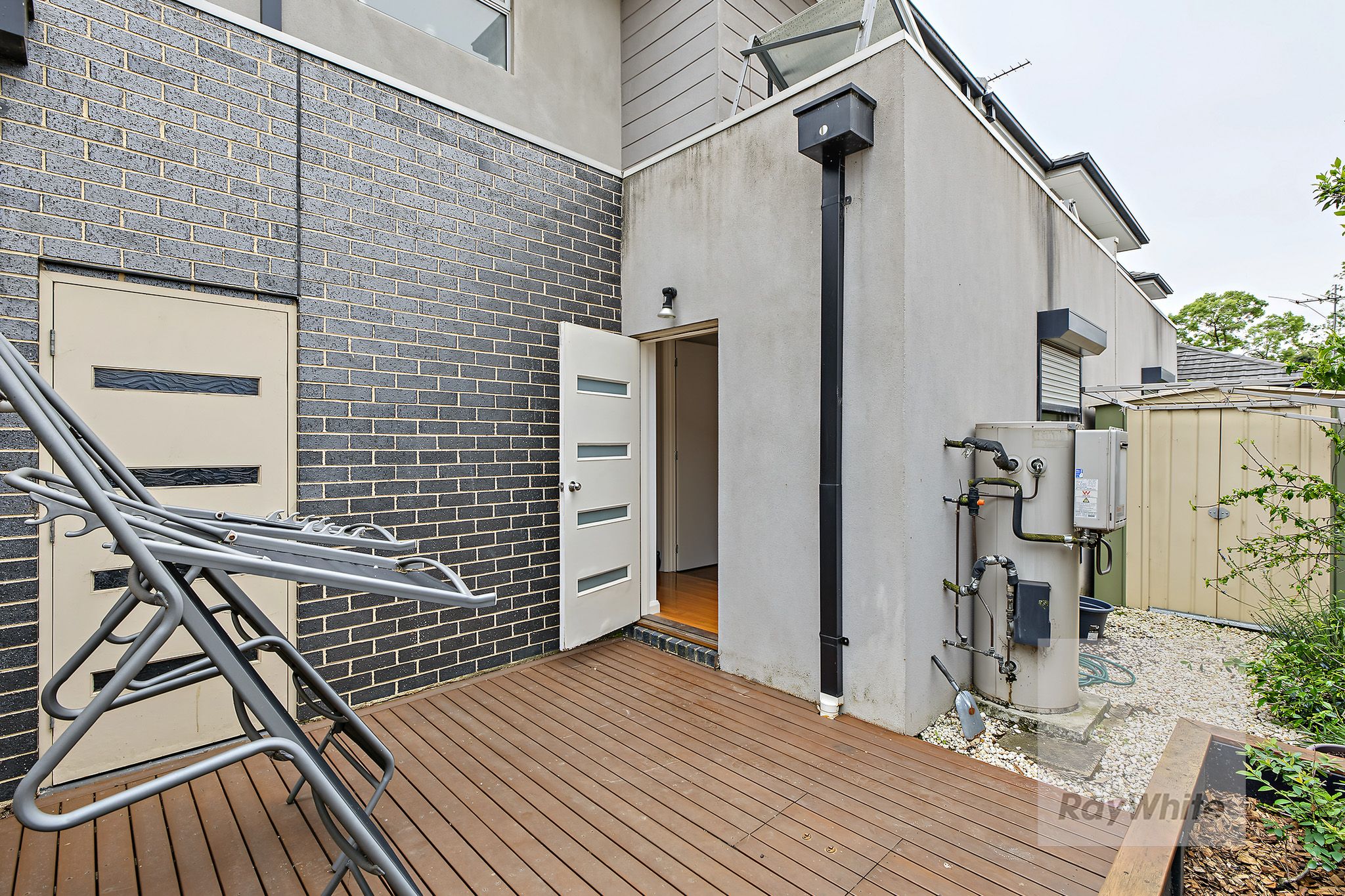 2/90 Wood Street — photo 13 of 15