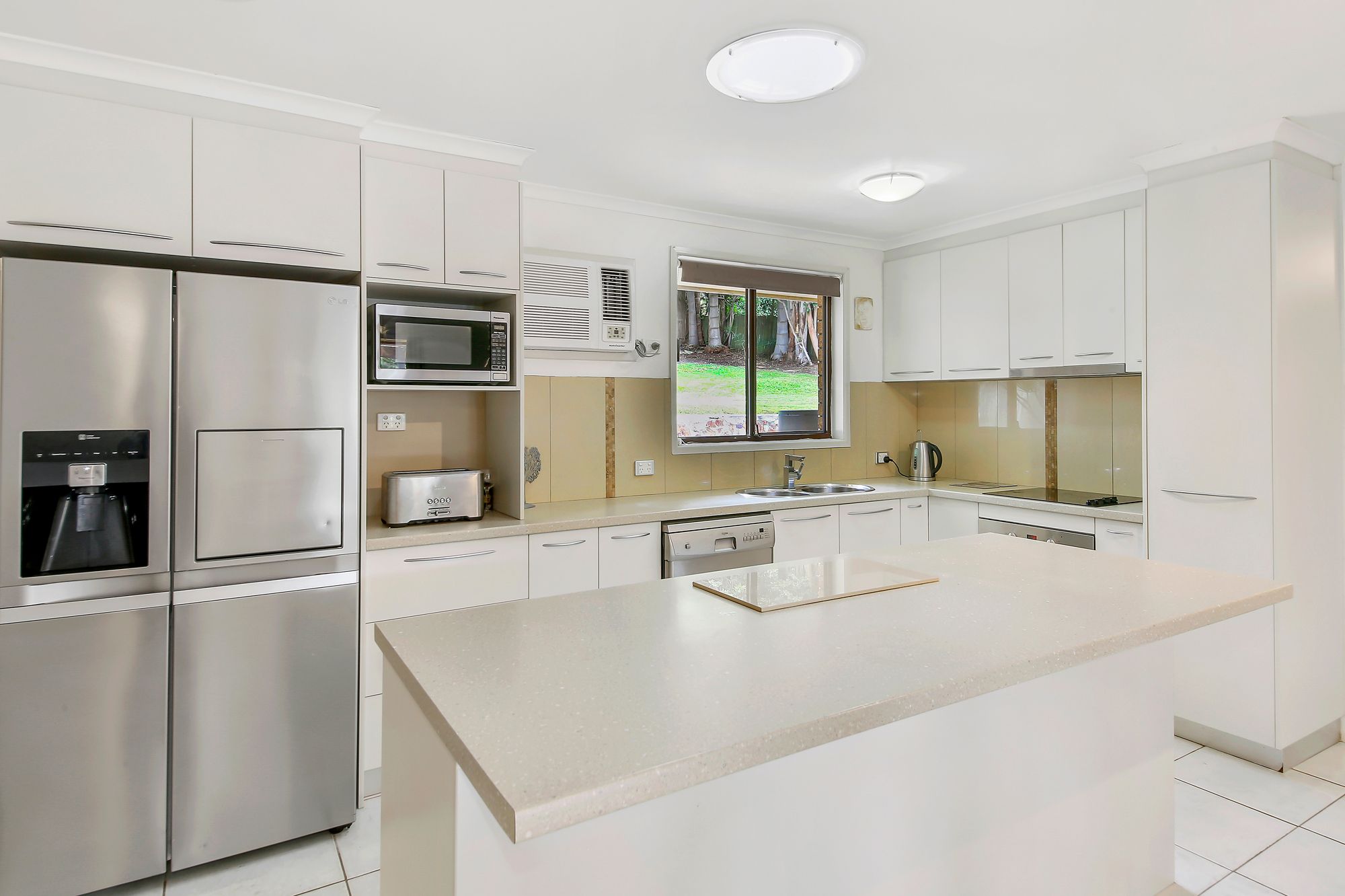 1 Yakola Parade, Alexandra Headland, QLD 4572