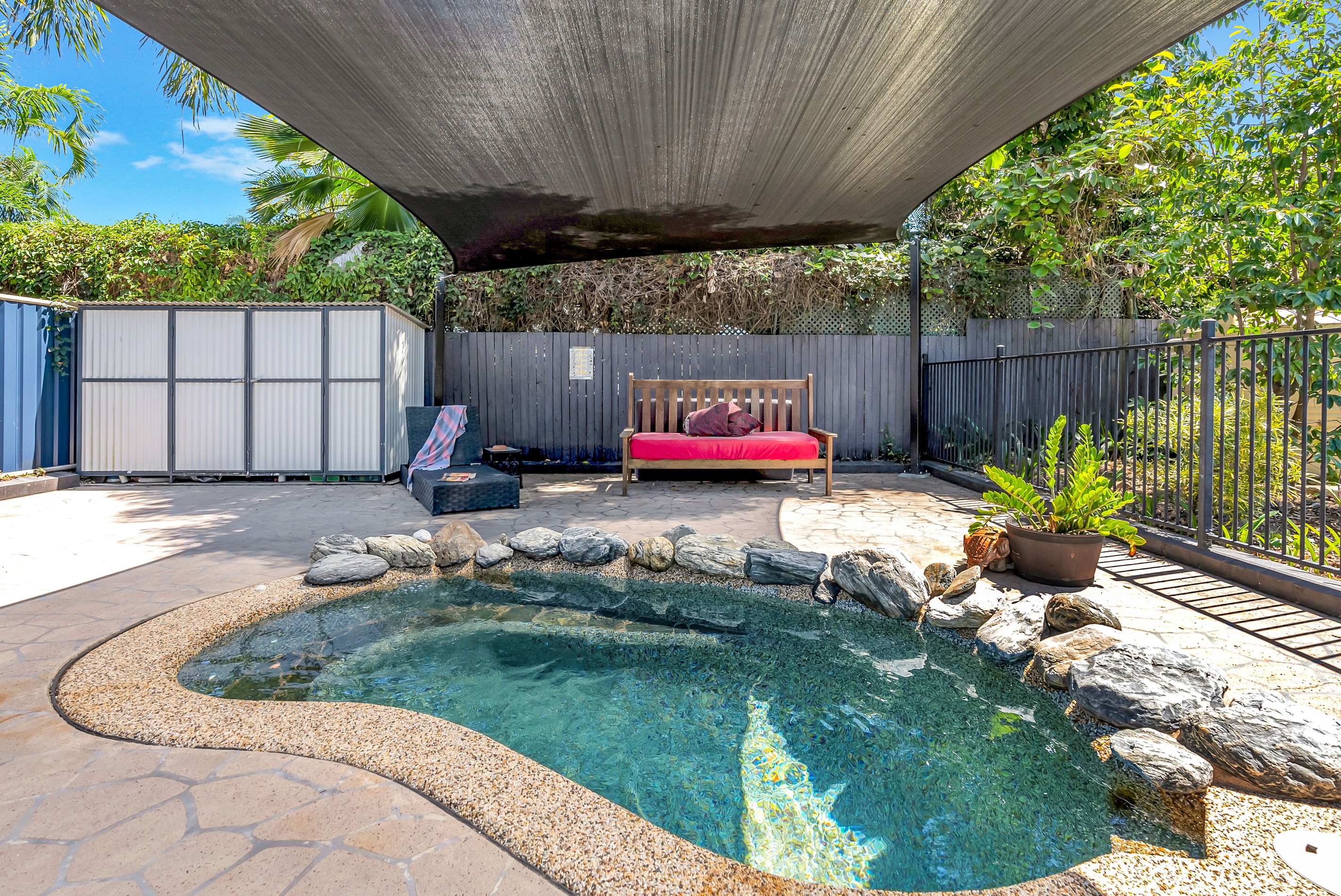 6 Magnolia Street, Holloways Beach, QLD 4878
