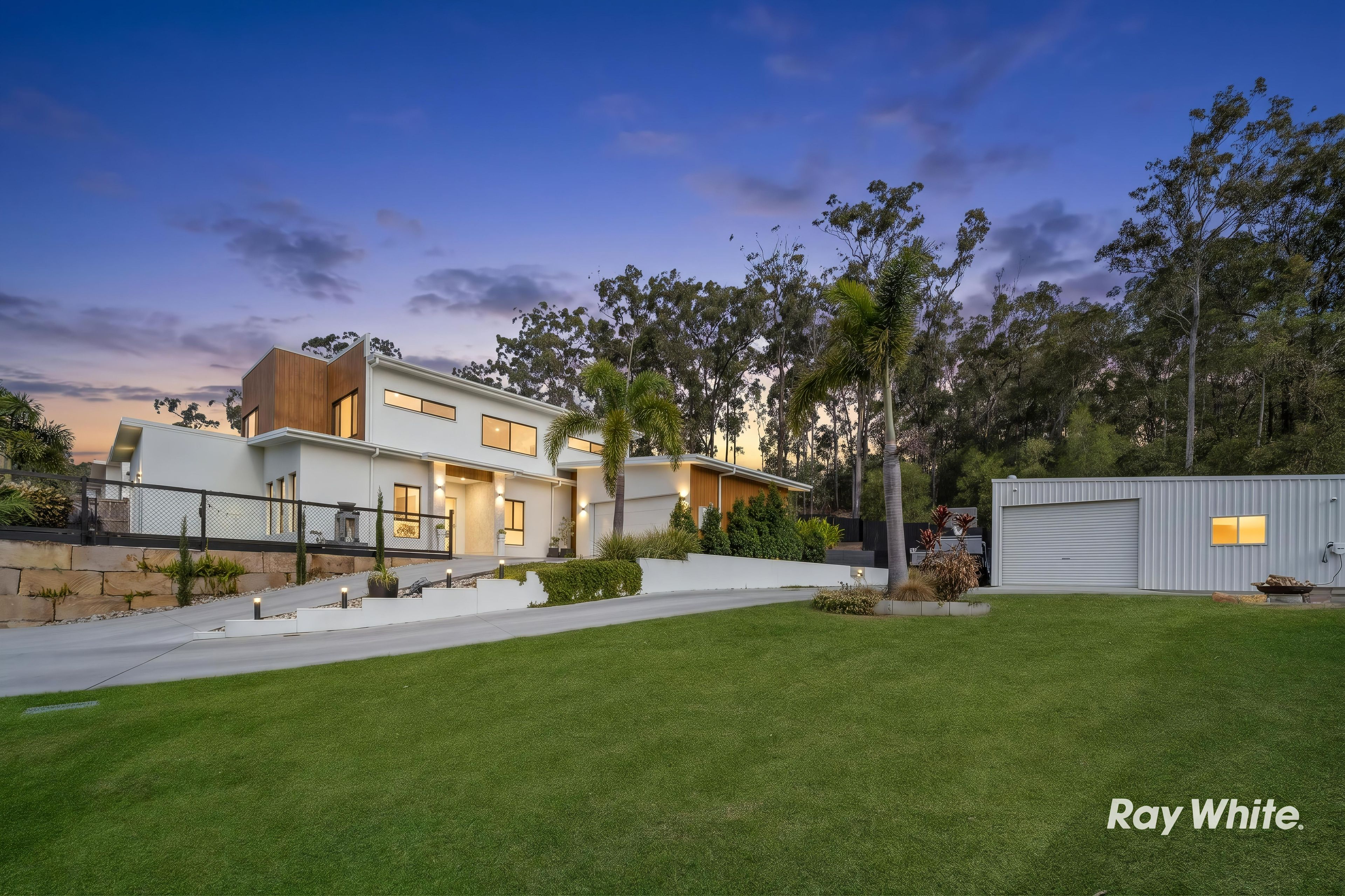 38 Hilary Street — photo 3 of 23