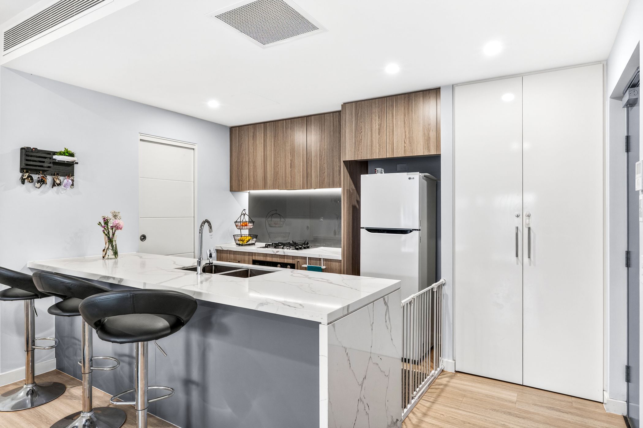 440/50B Jacqui Avenue — photo 3 of 21