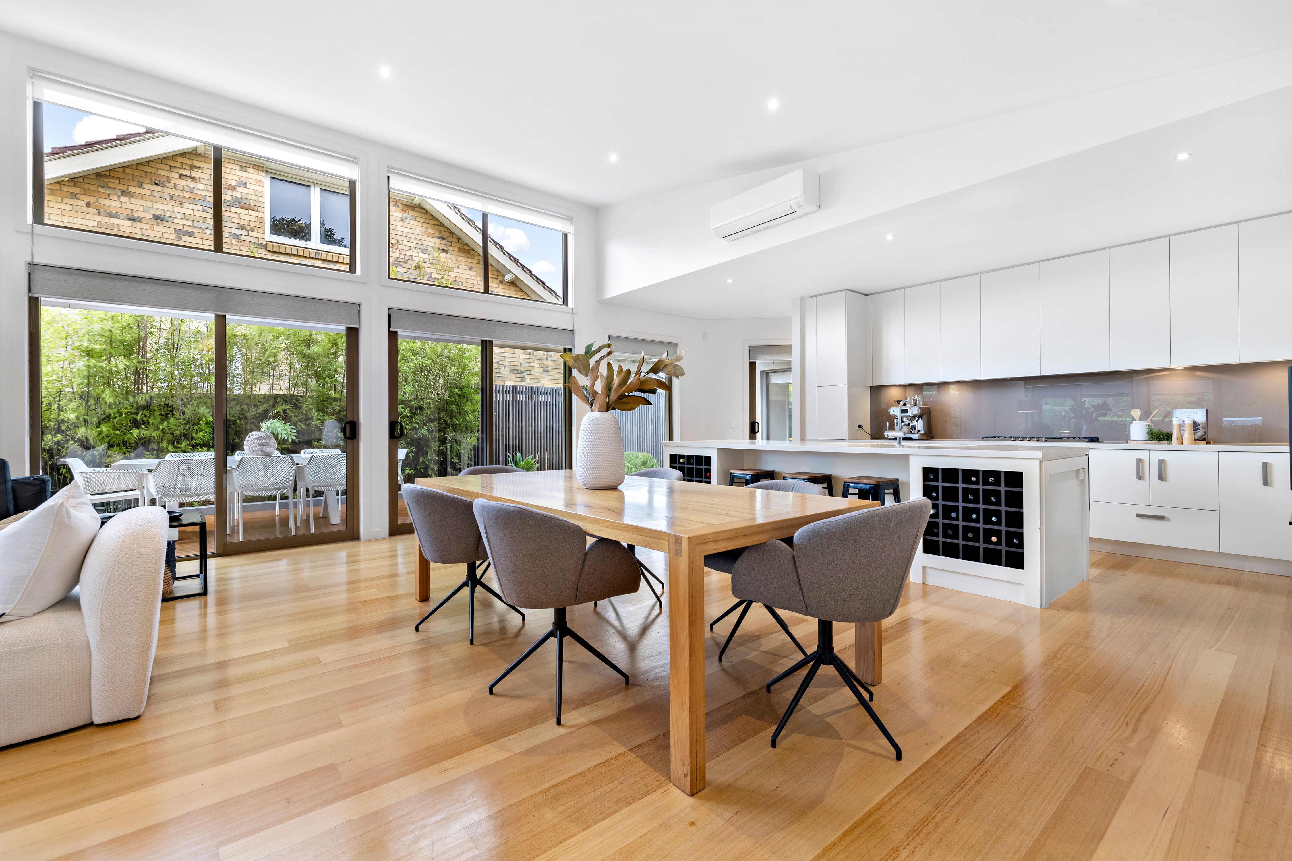 11 McIndoe Parade, Parkdale, VIC 3195