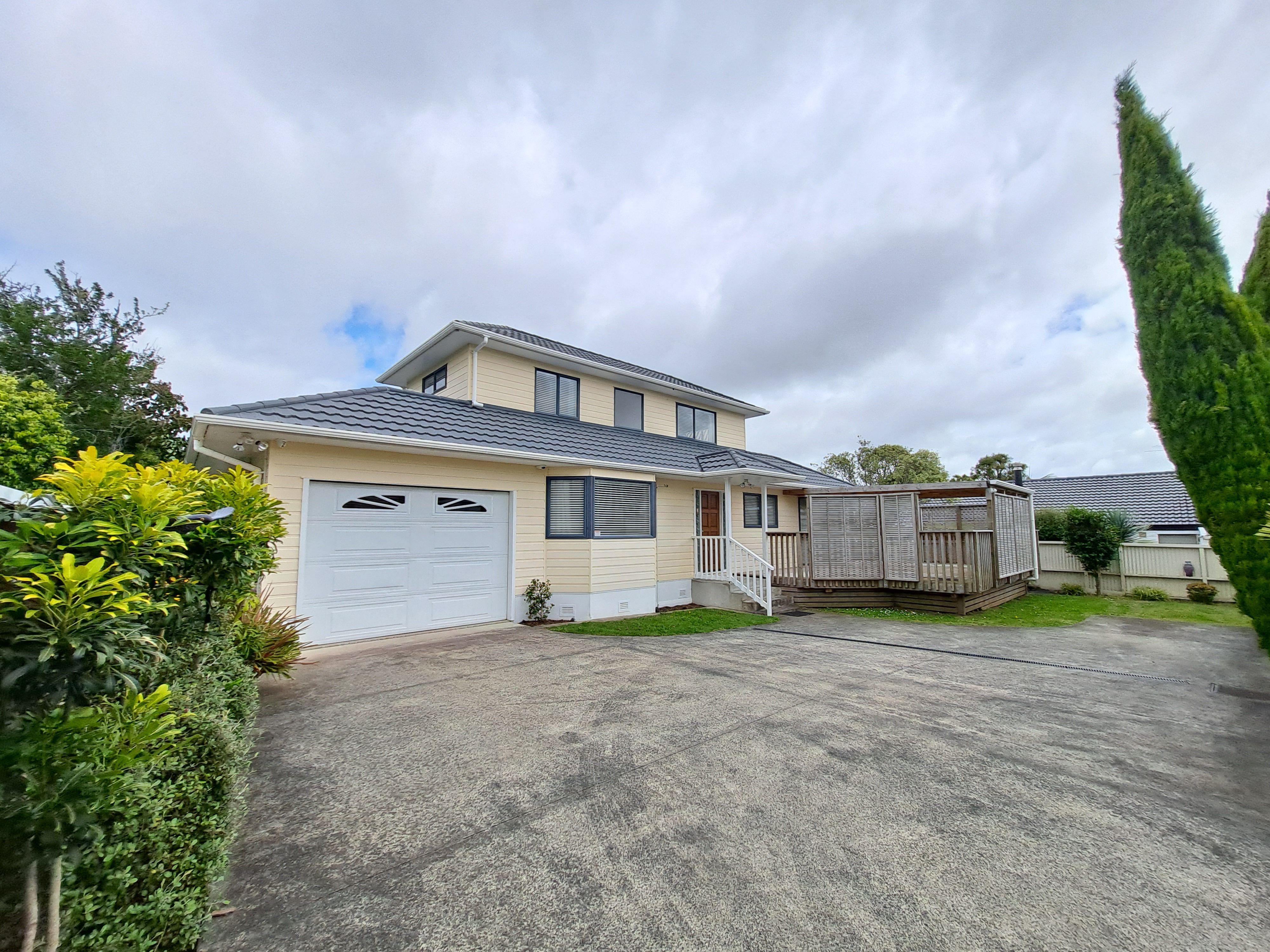 New Lynn, Waitakere City