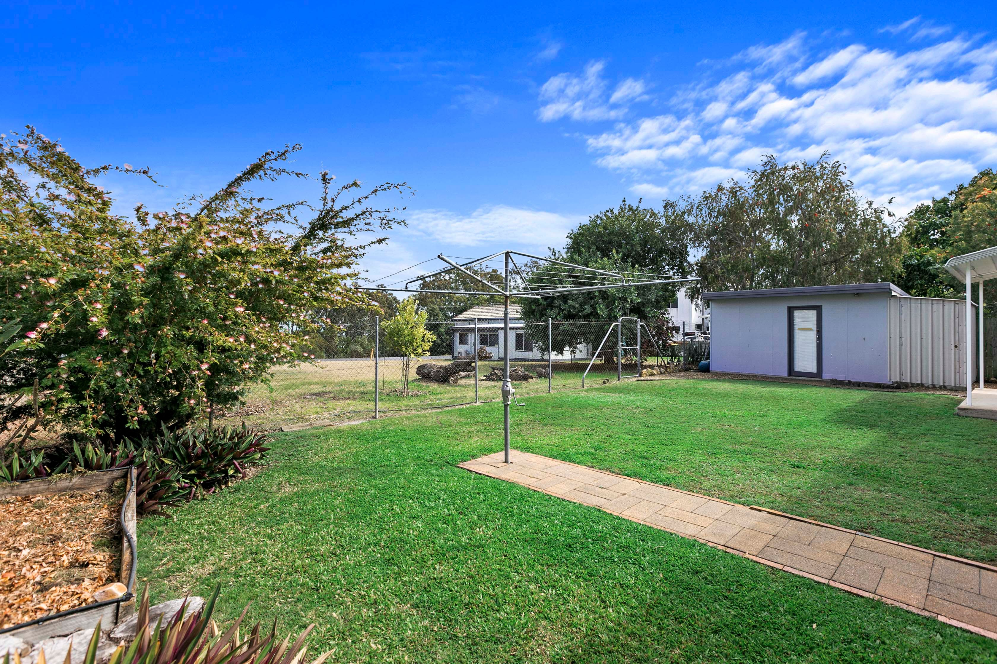 2 Kurrajong Crescent — photo 22 of 24