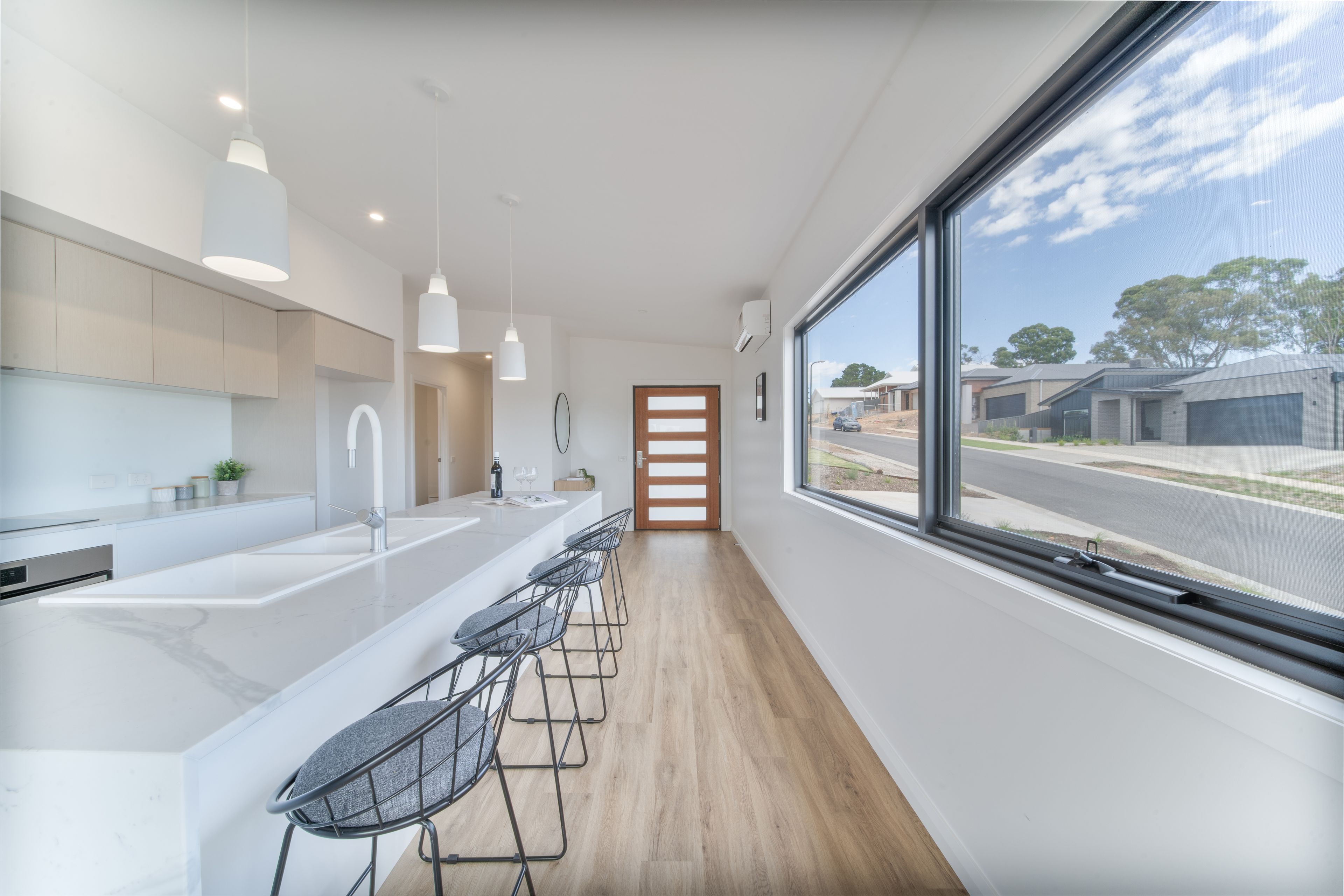 18 Hill View Court, MCKENZIE HILL, VIC 3451
