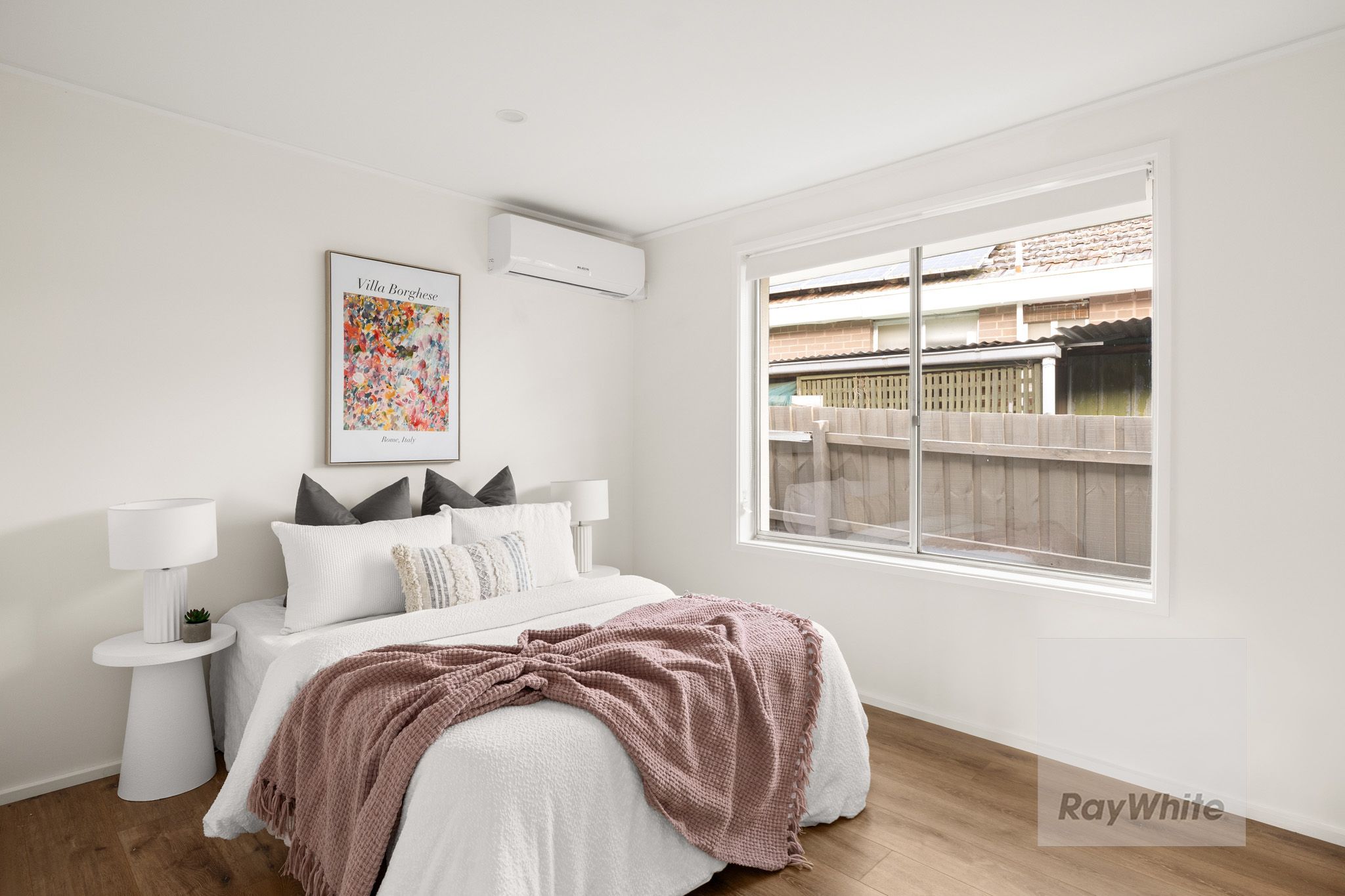 5 Moreton Crescent — photo 10 of 15