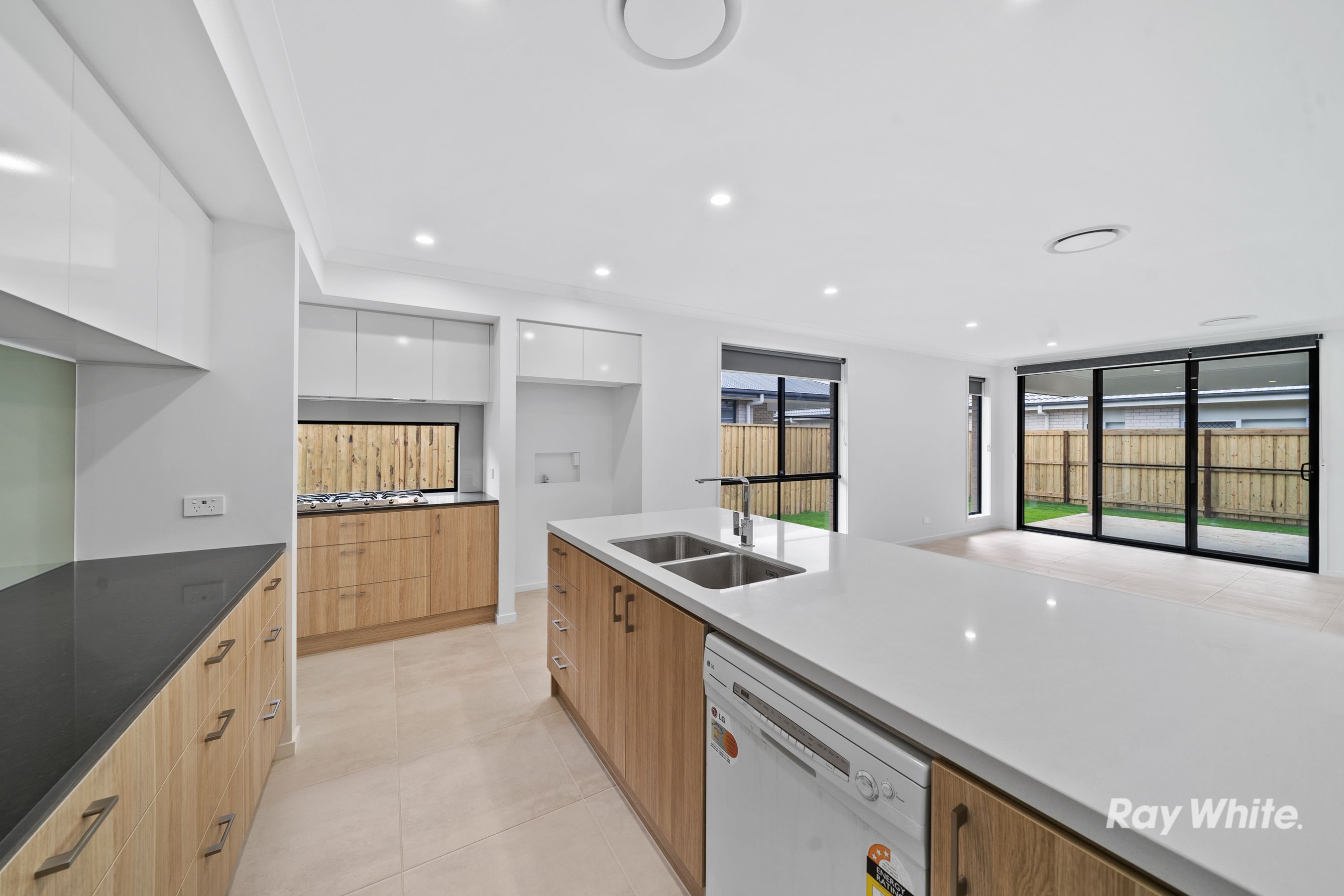 10 Horizon Street, Ripley, QLD 4306
