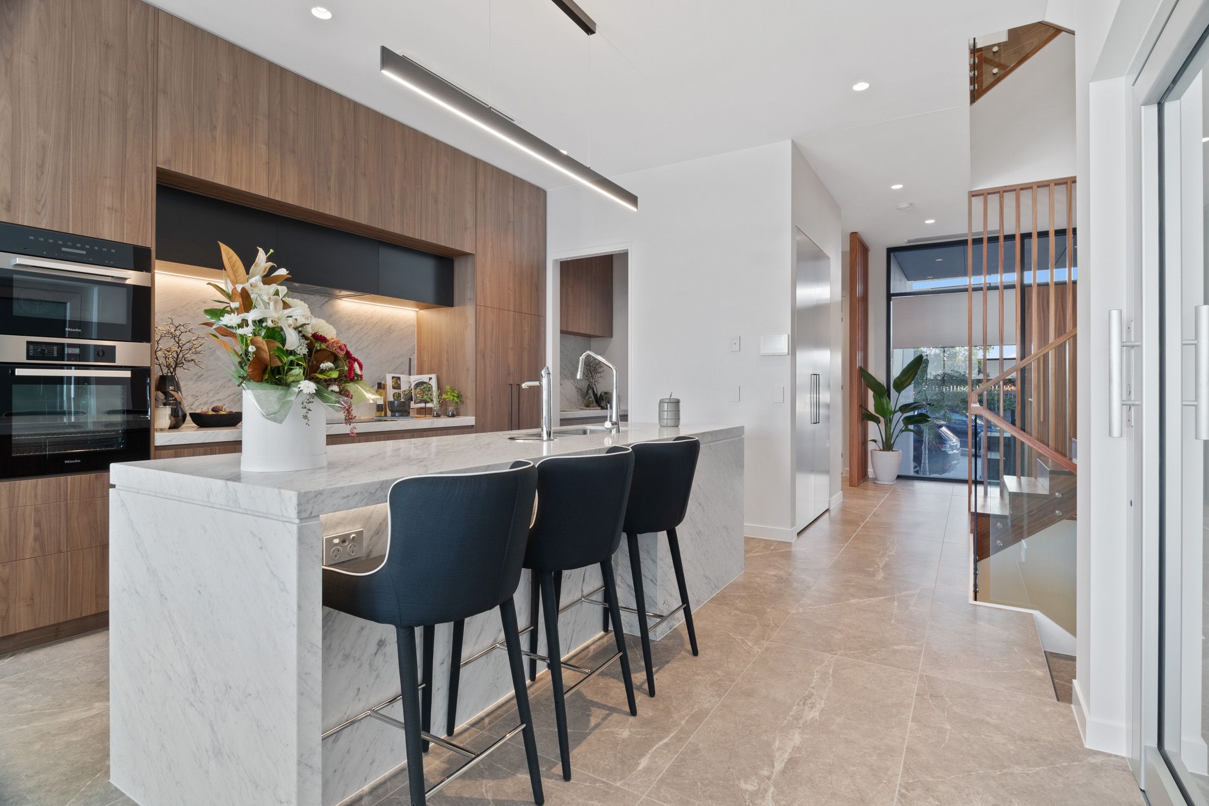 9/2 Marina Promenade, Paradise Point, QLD 4216