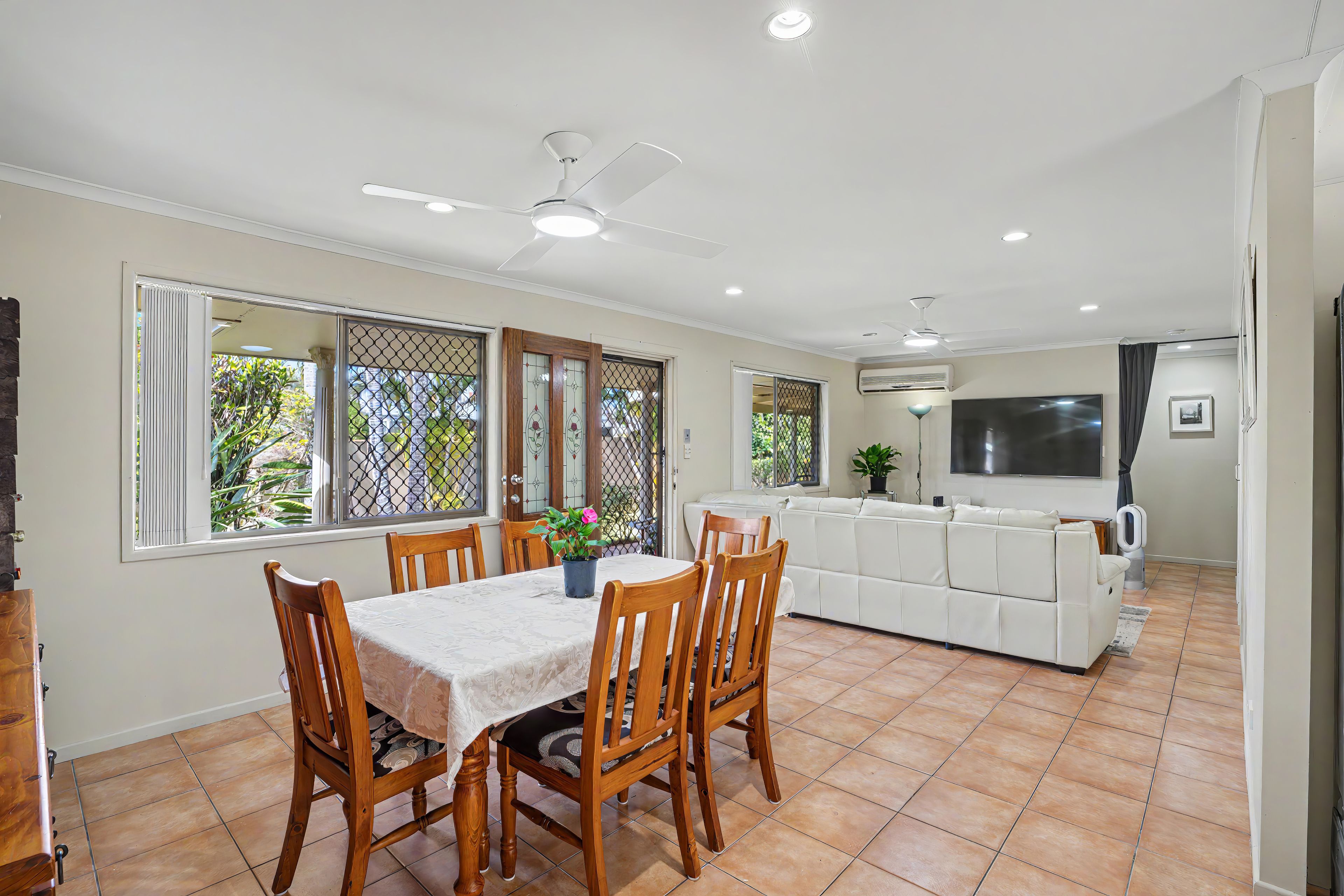 205 Heeb Street — photo 9 of 25