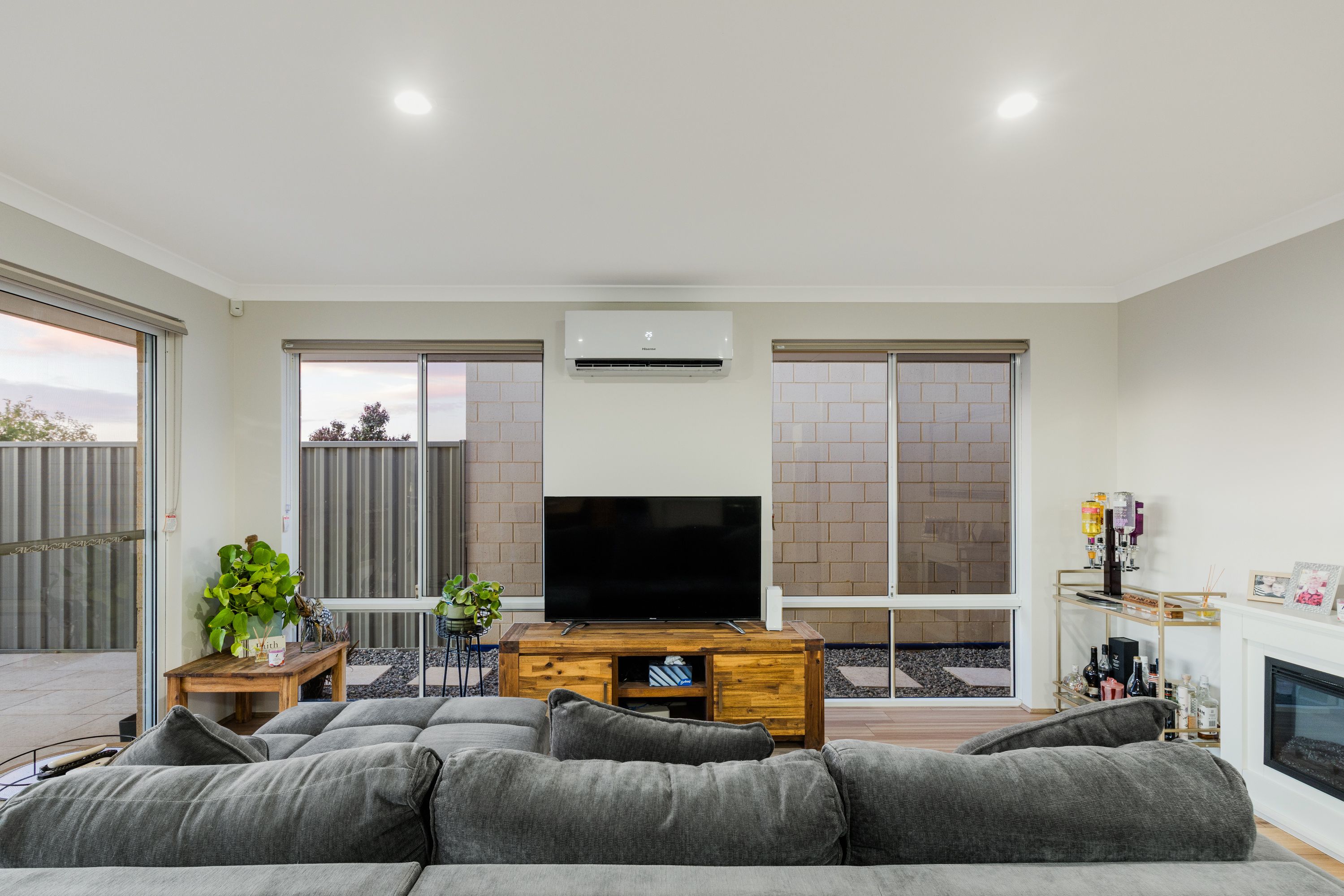 7b Marchant Way — photo 6 of 20