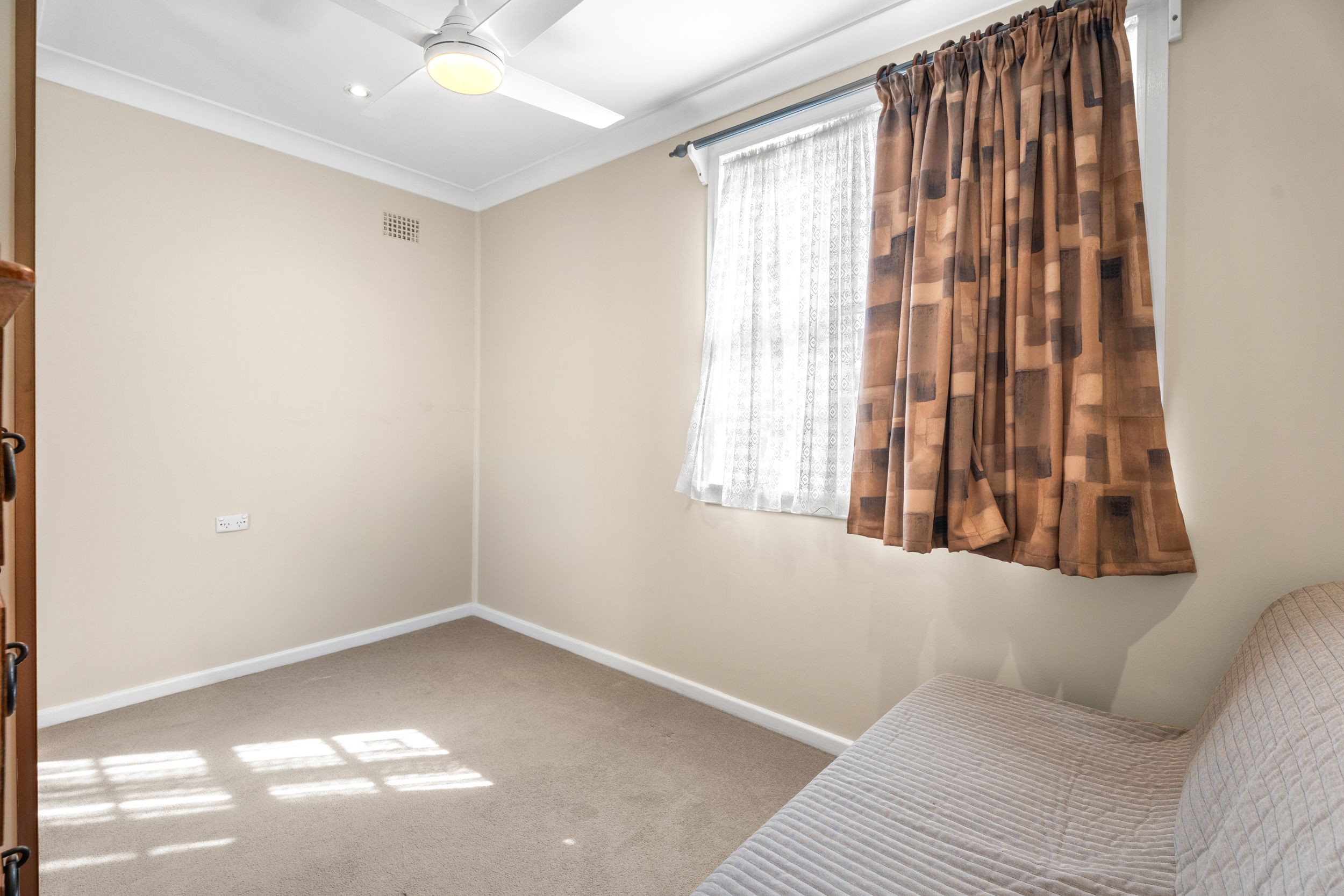 40 Glebe Place — photo 11 of 23