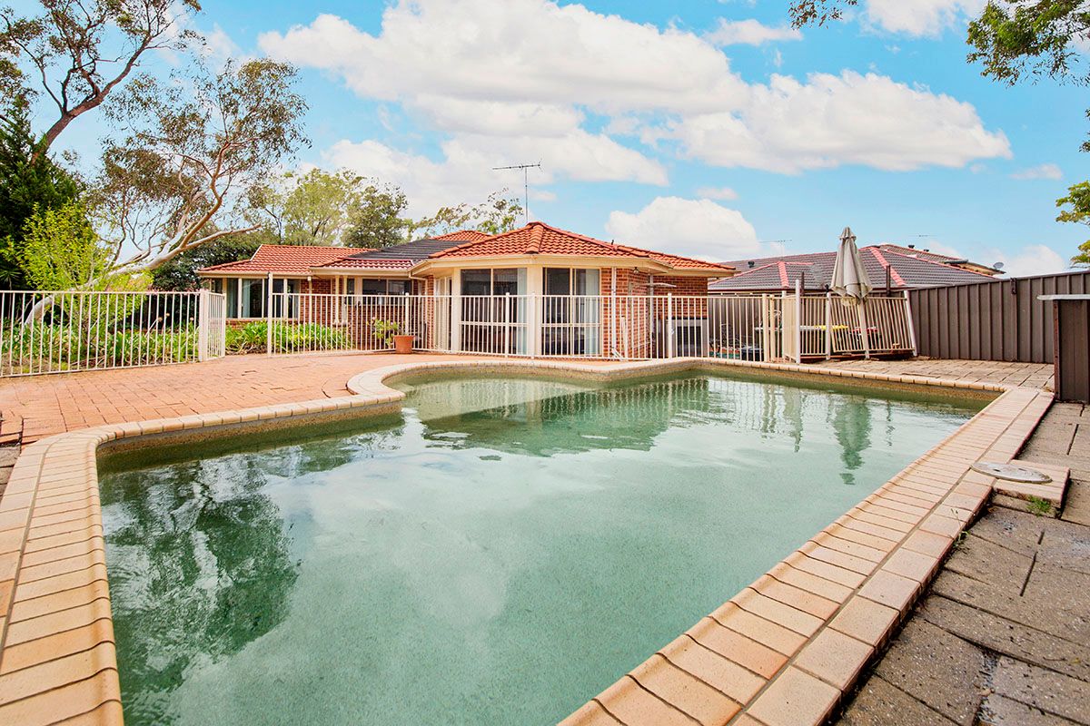 40 Dinjerra Close