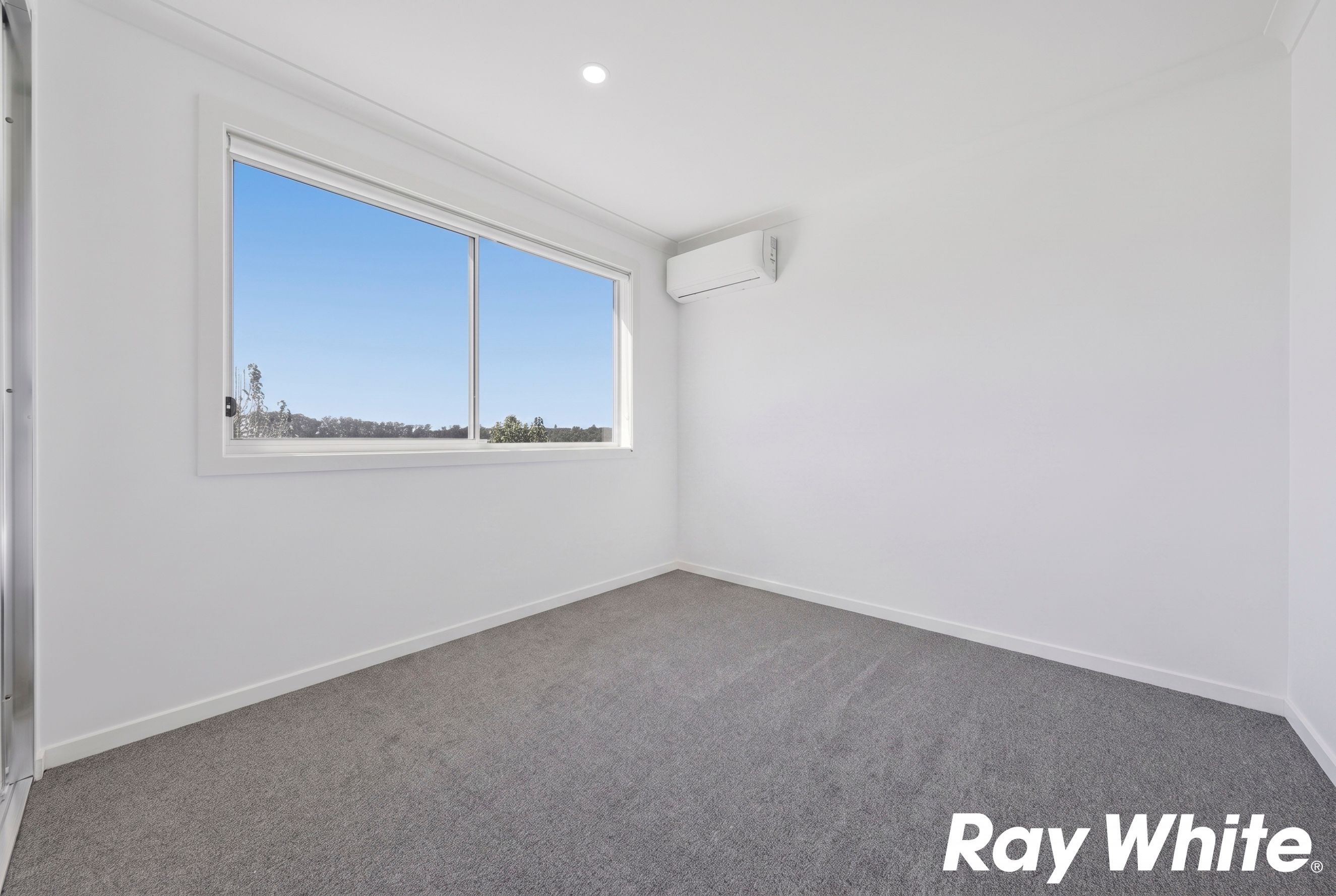 40 Indigo Crescent — photo 15 of 20
