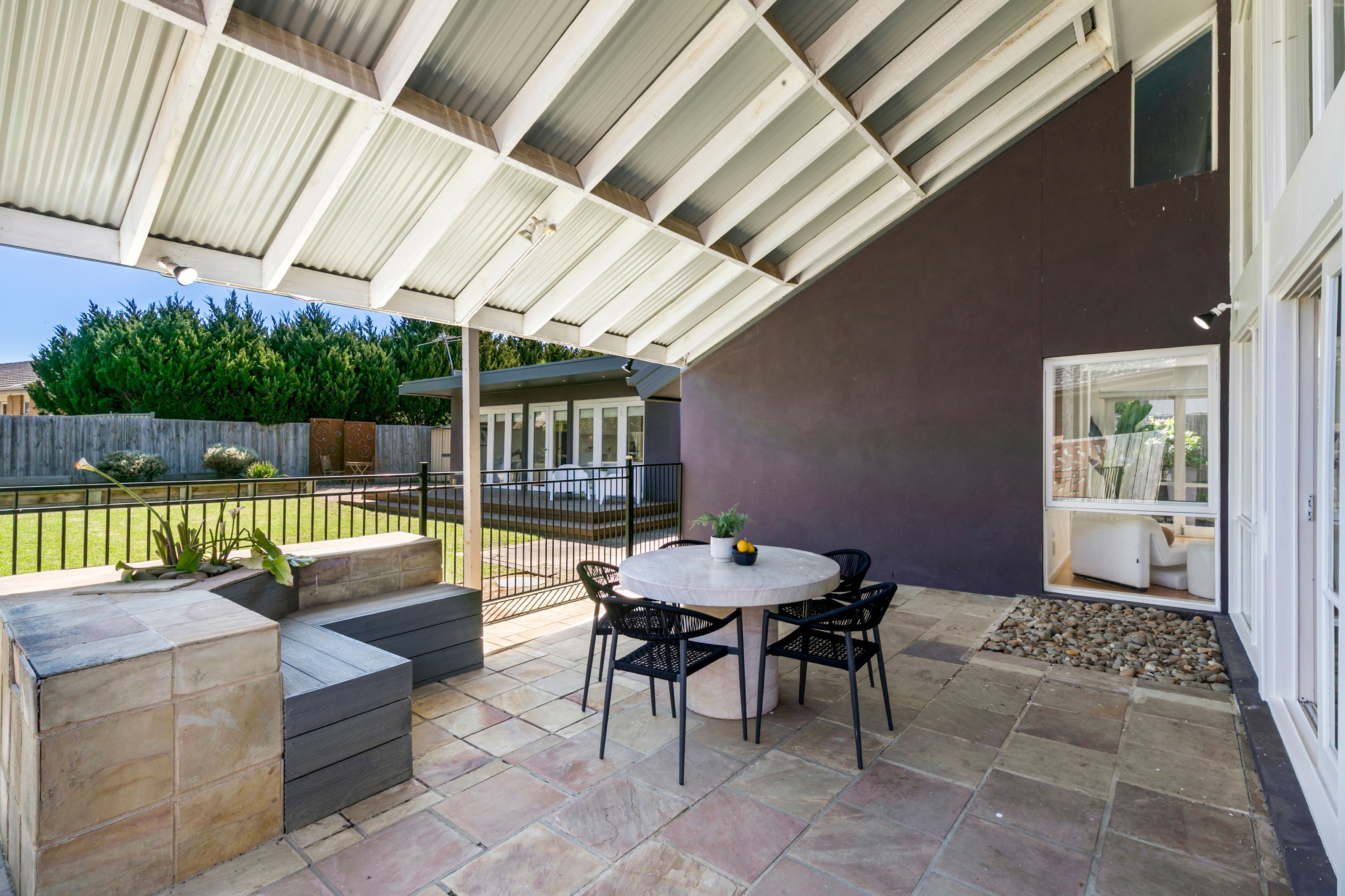 22 Normanby Drive — photo 14 of 15